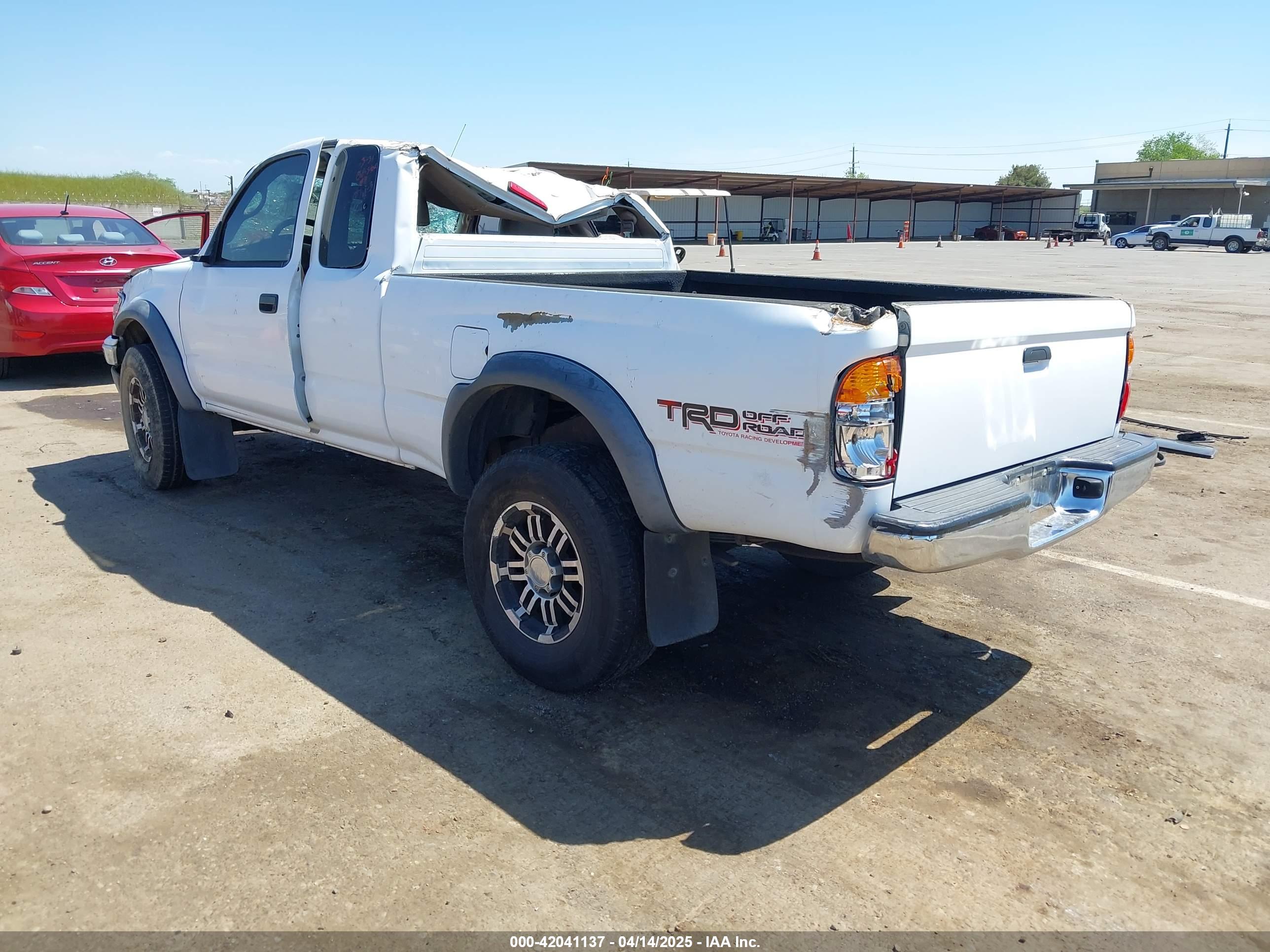TOYOTA TACOMA image 3