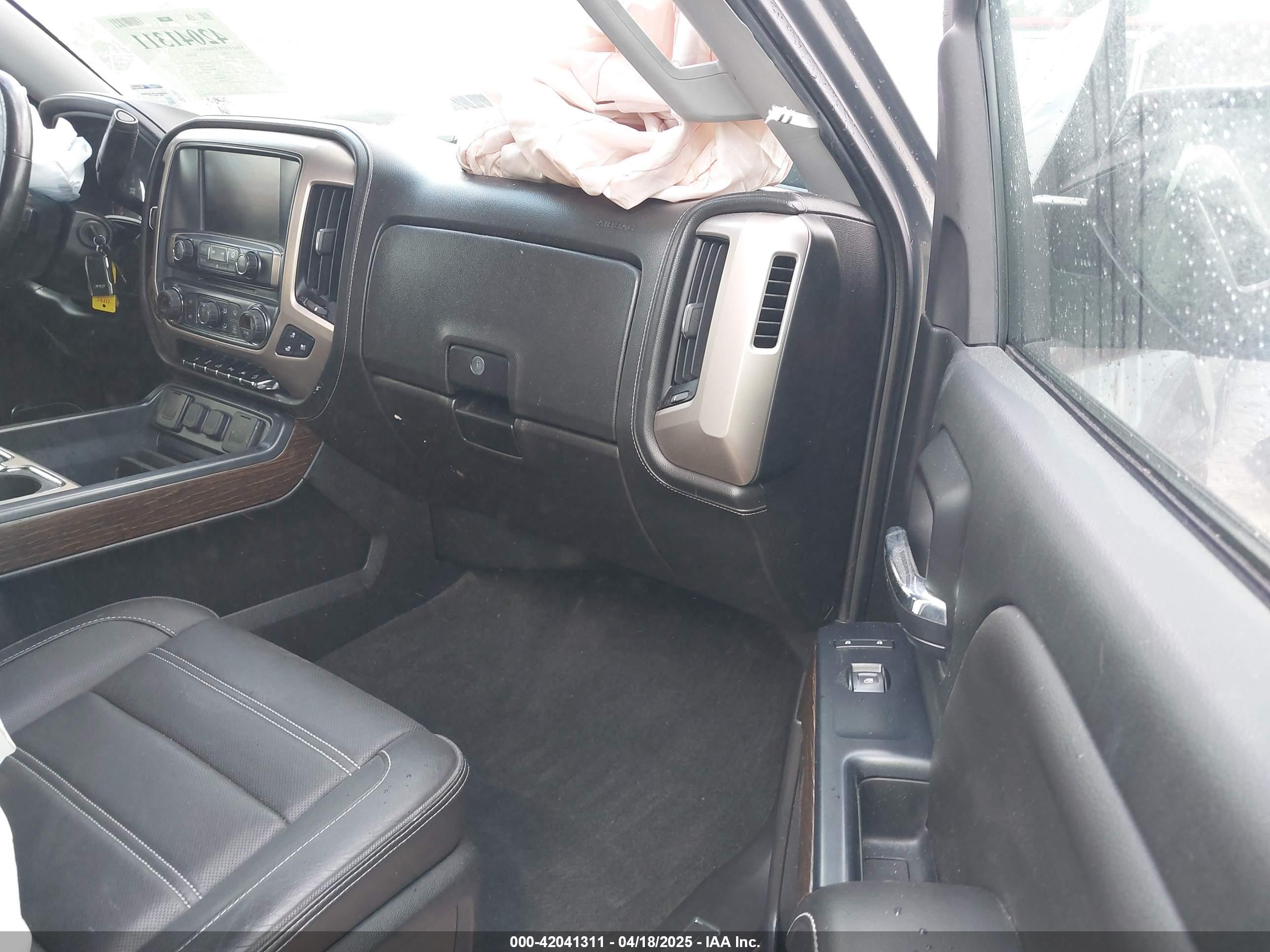 GMC SIERRA image 5