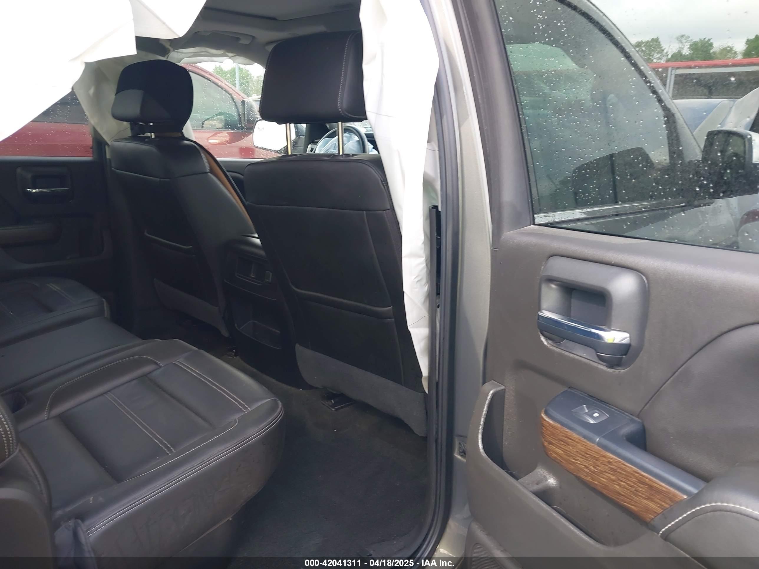 GMC SIERRA image 8