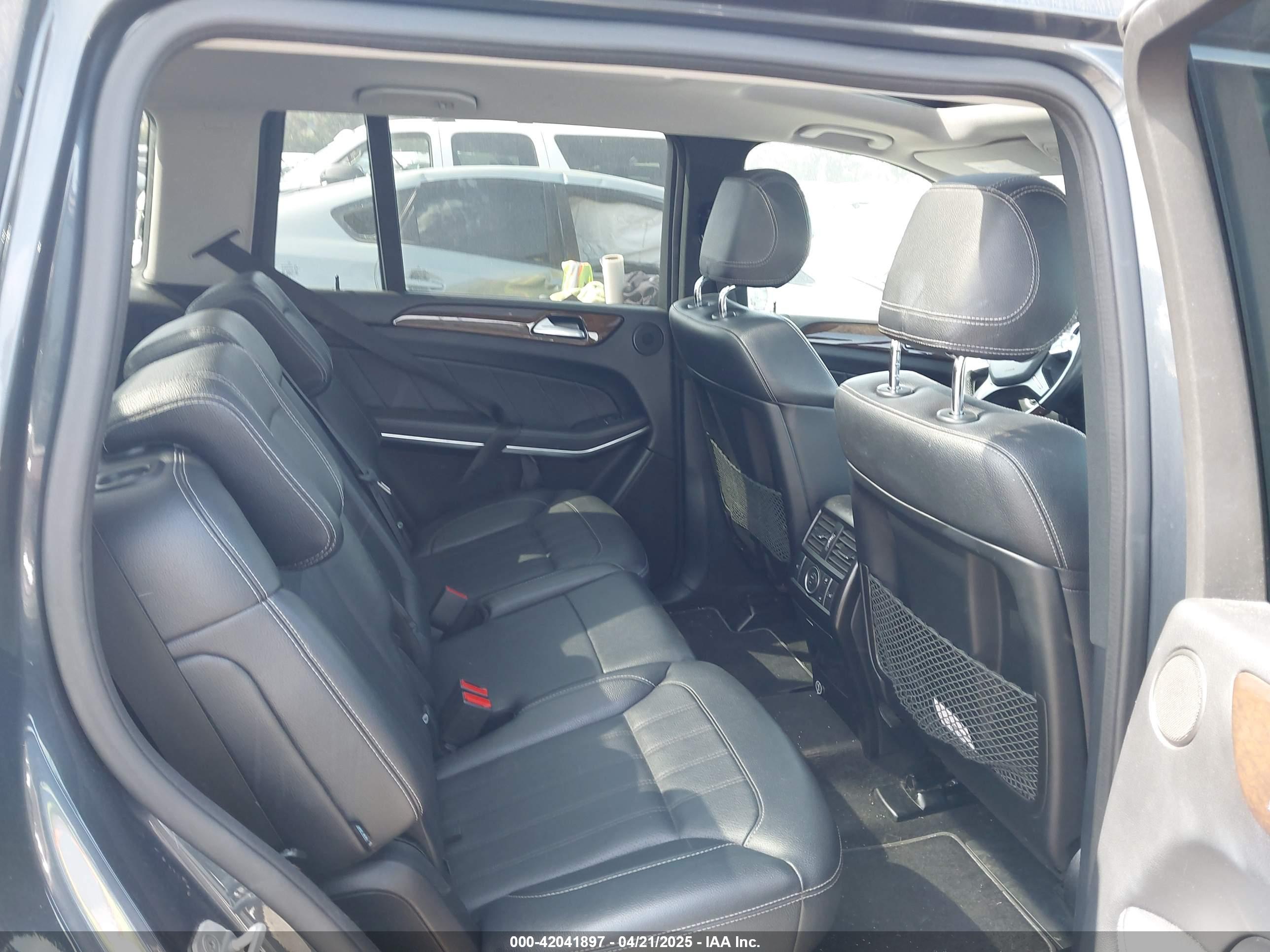 MERCEDES-BENZ GL image 8