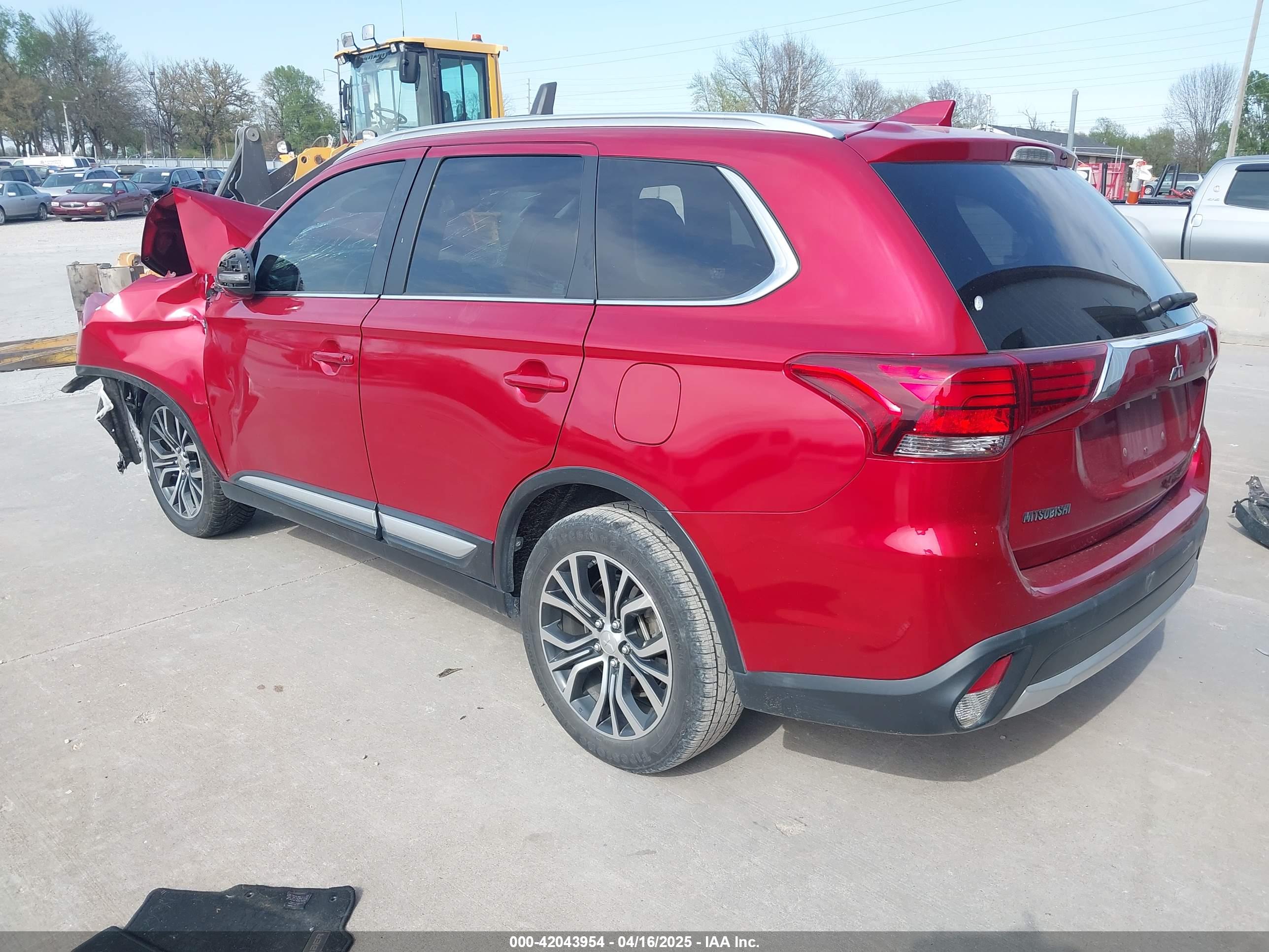 MITSUBISHI OUTLANDER image 3