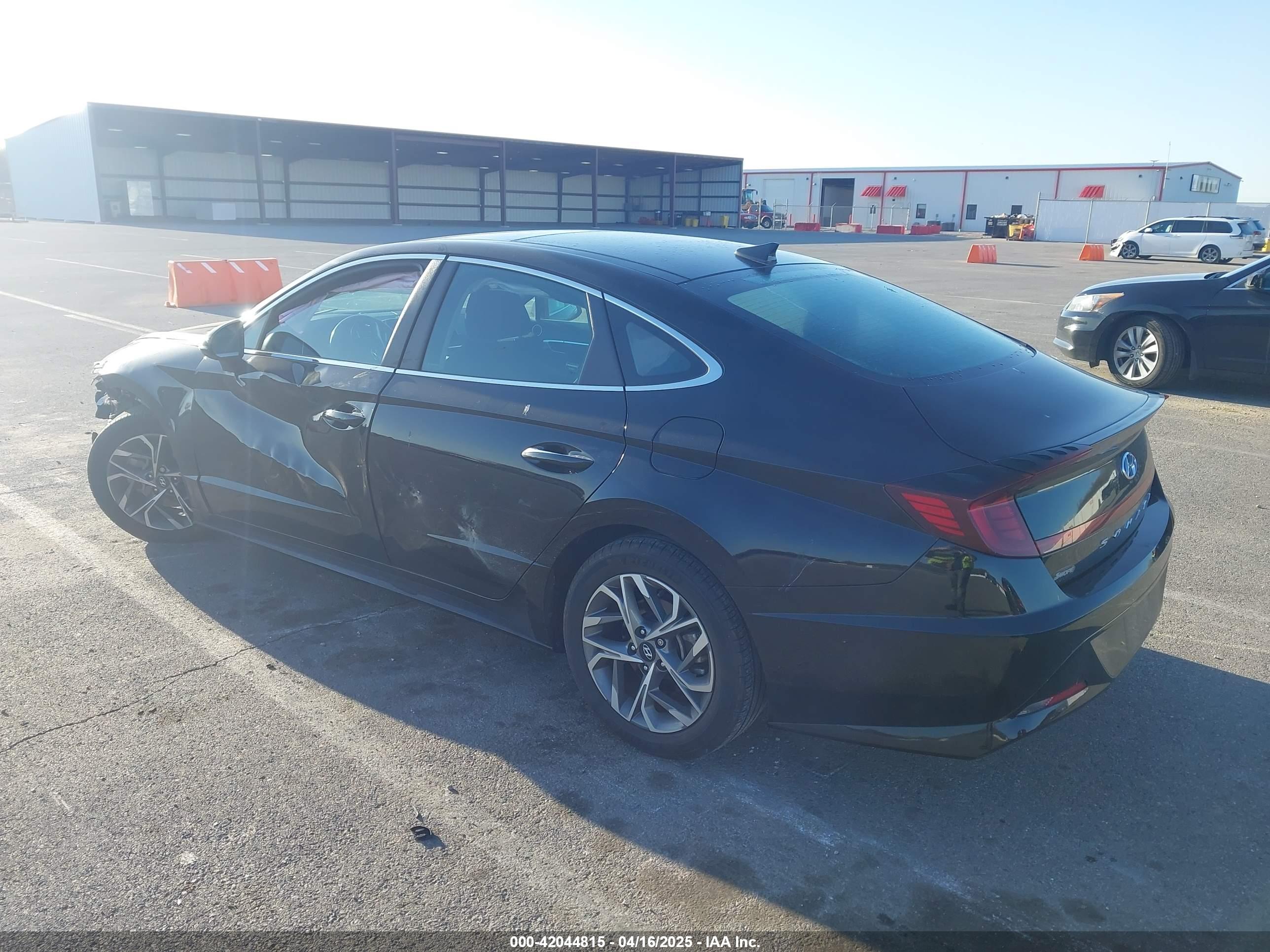 HYUNDAI SONATA image 3