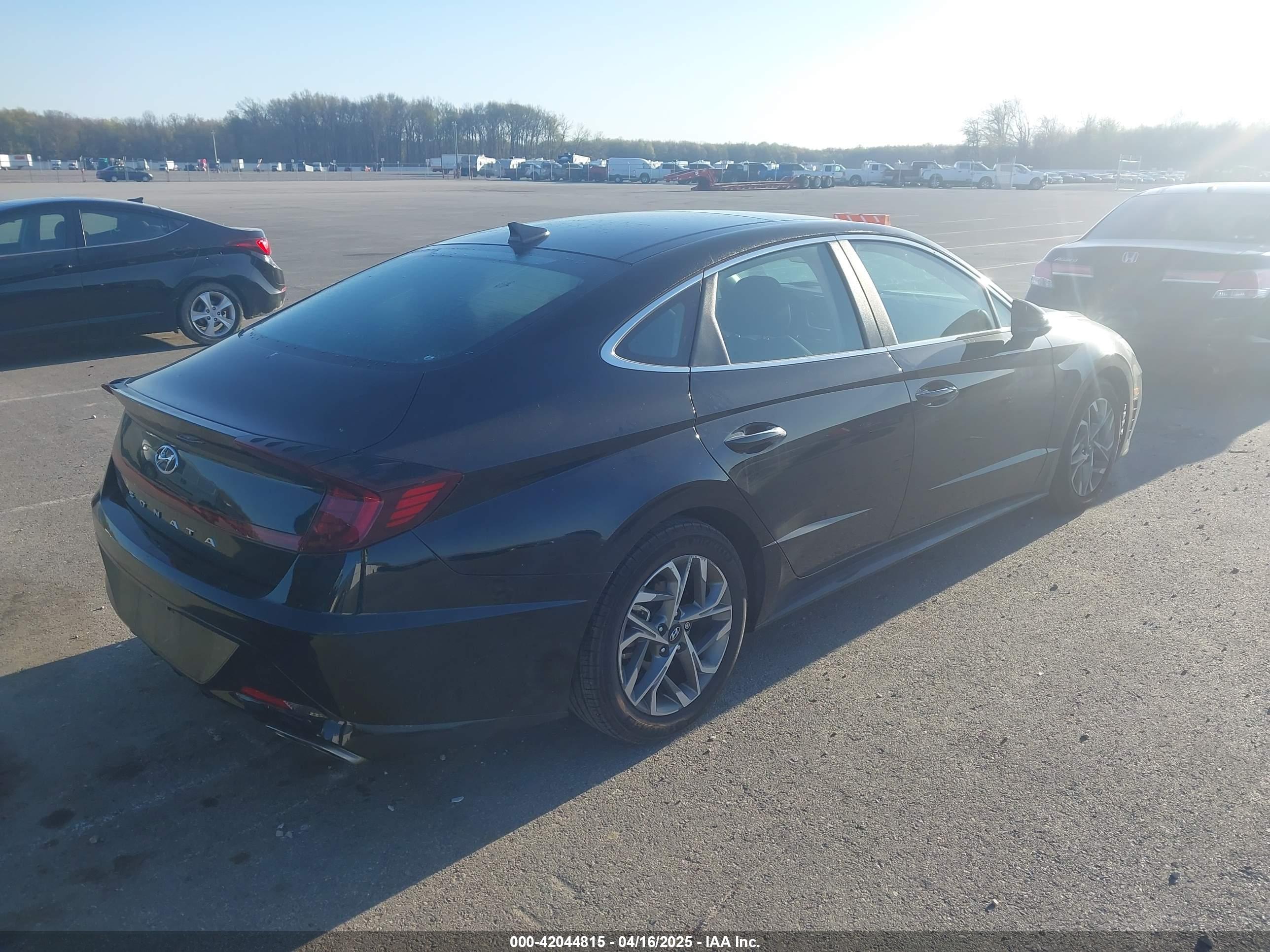 HYUNDAI SONATA image 4