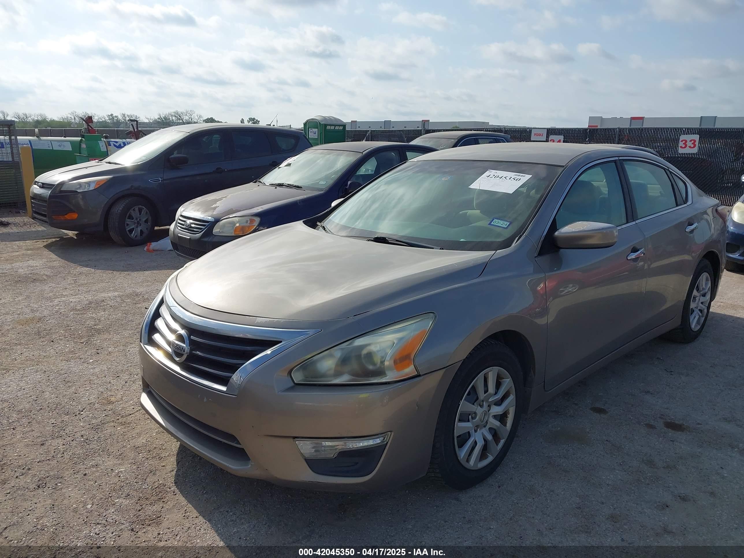 NISSAN ALTIMA image 2