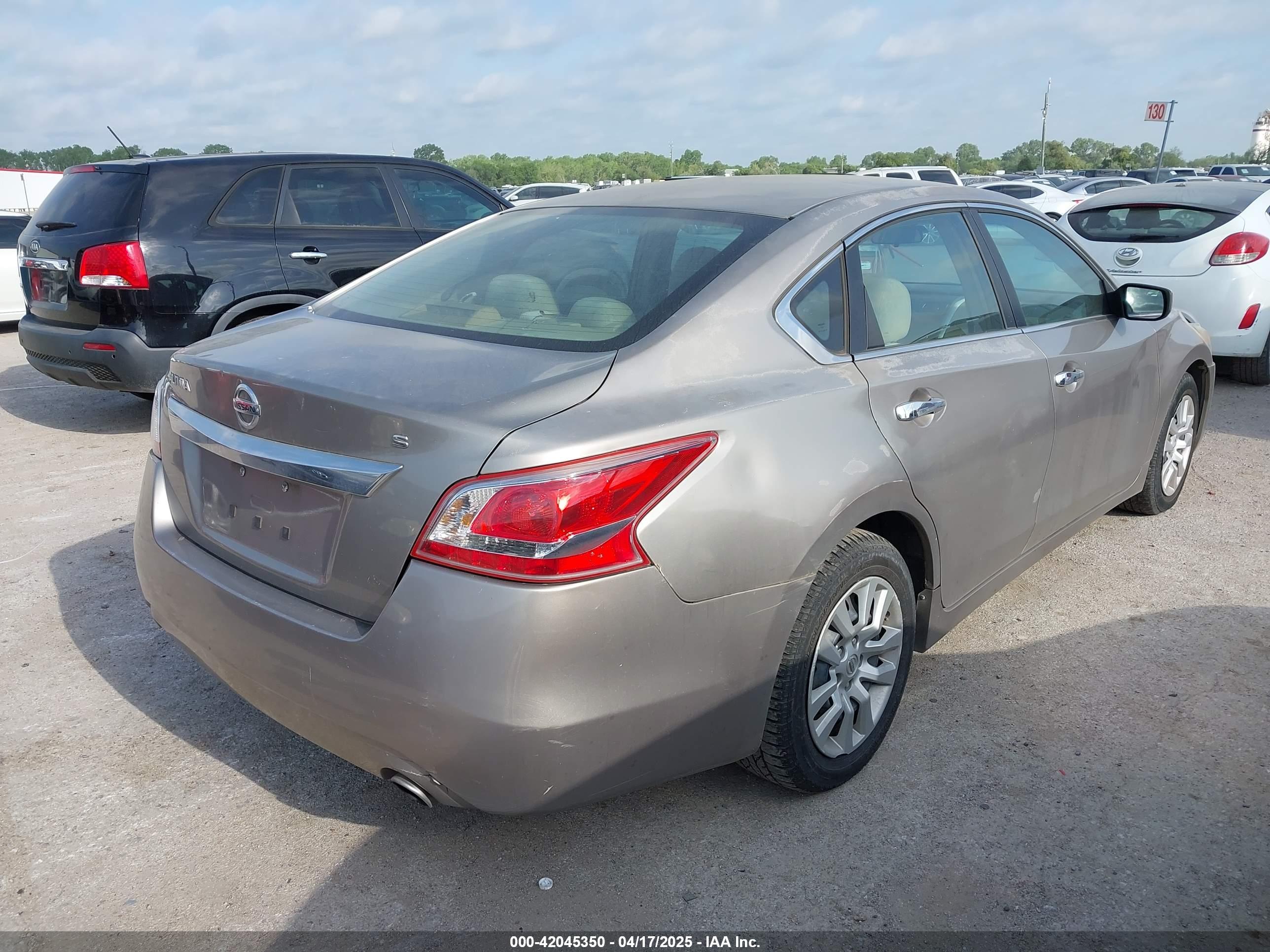 NISSAN ALTIMA image 4