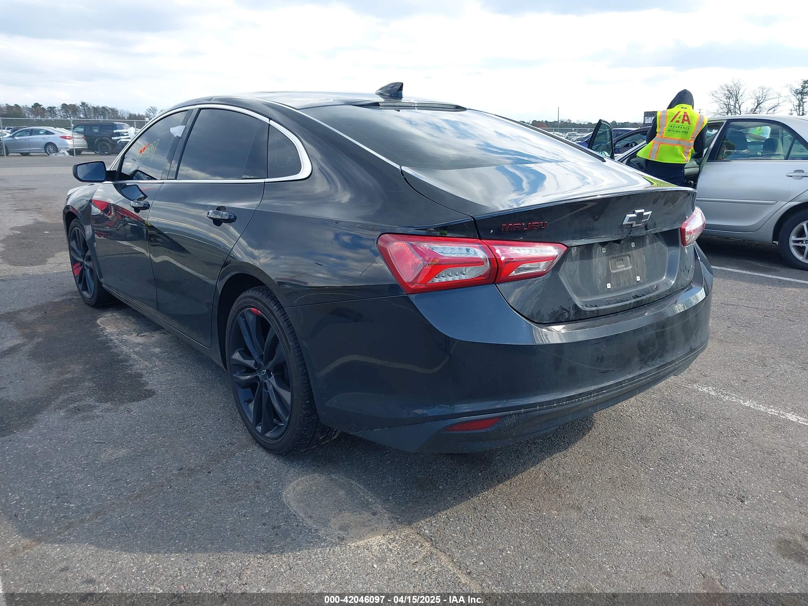 CHEVROLET MALIBU image 3
