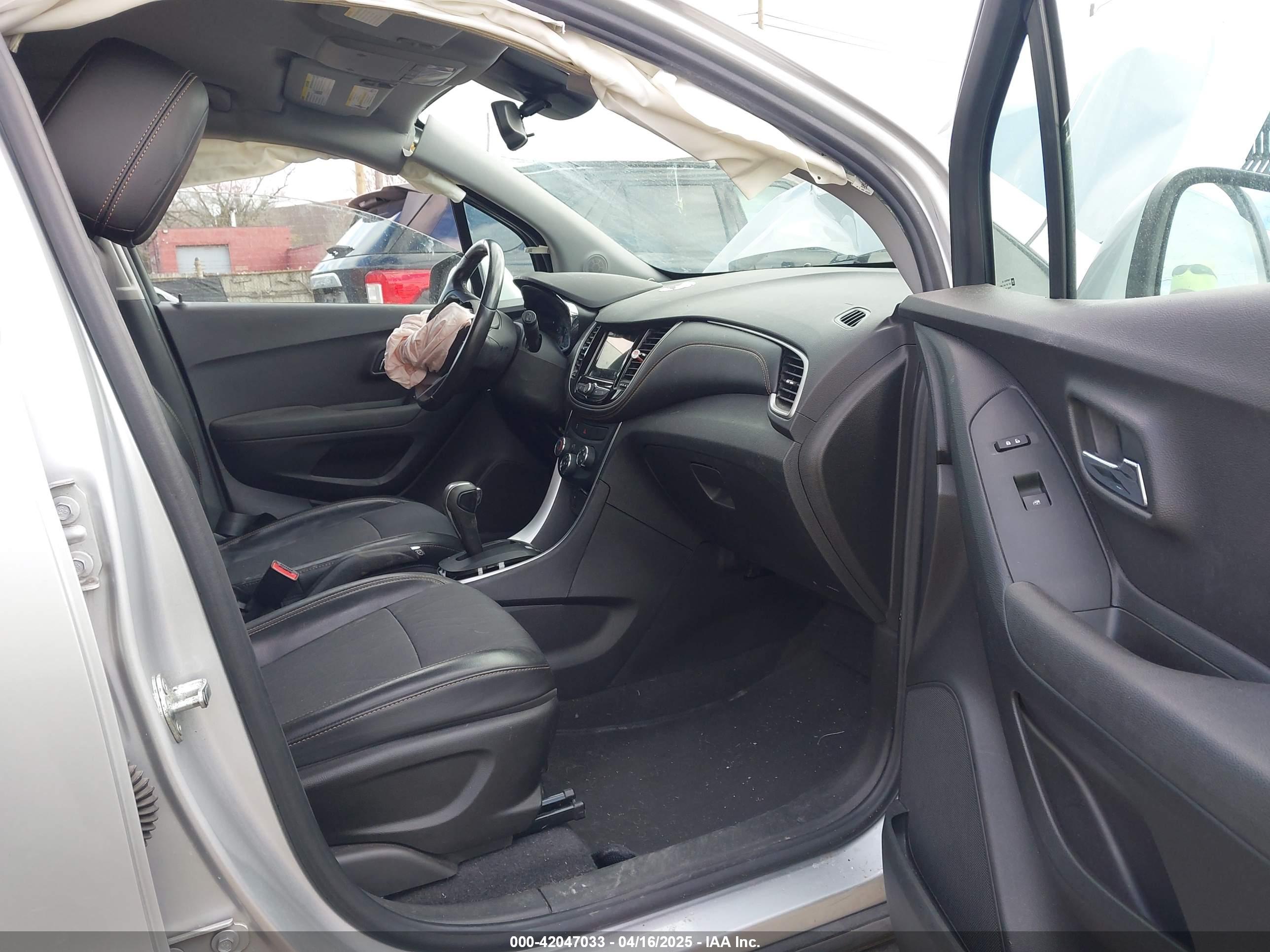 CHEVROLET TRAX image 5