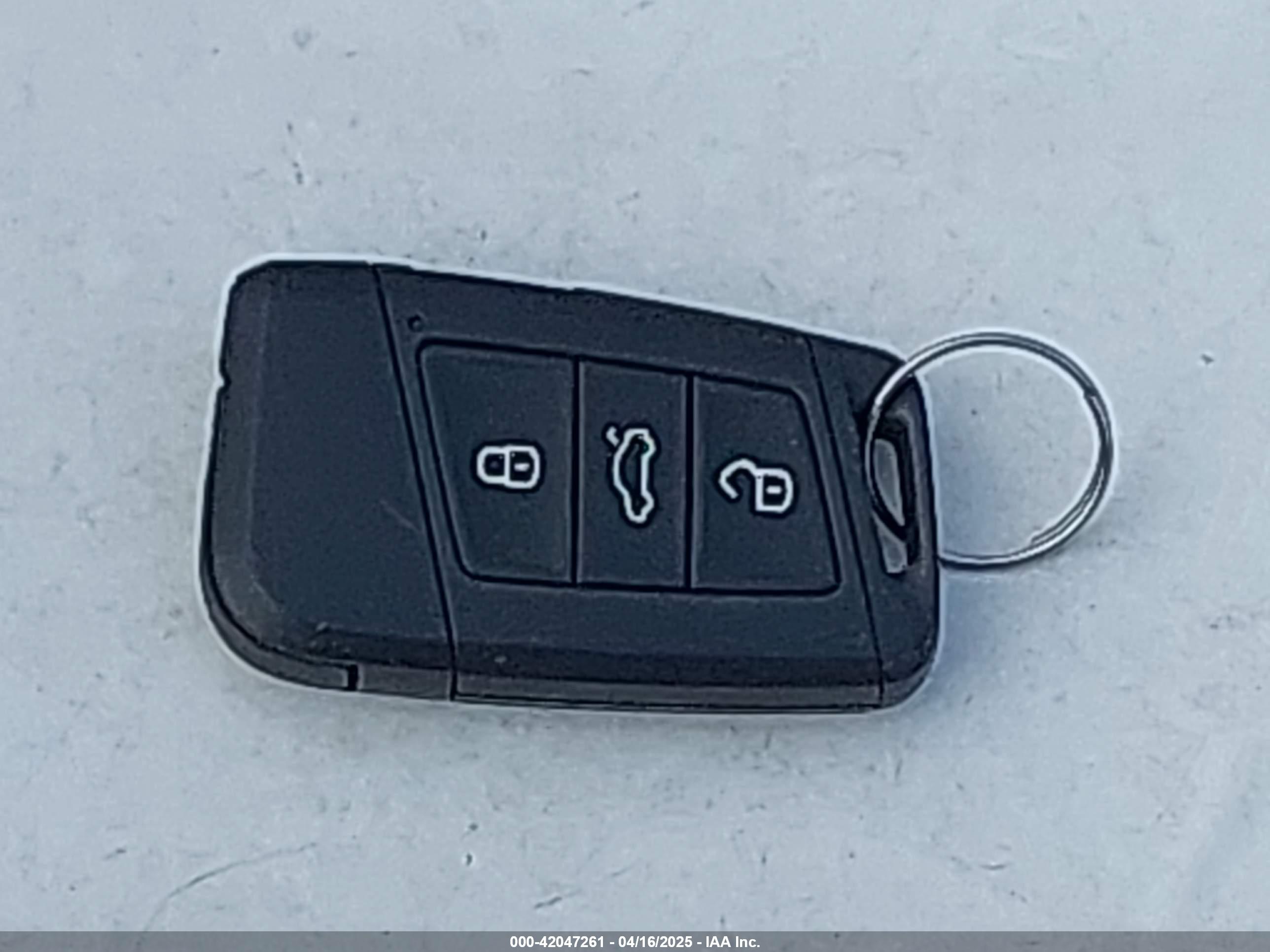 VOLKSWAGEN ATLAS image 11