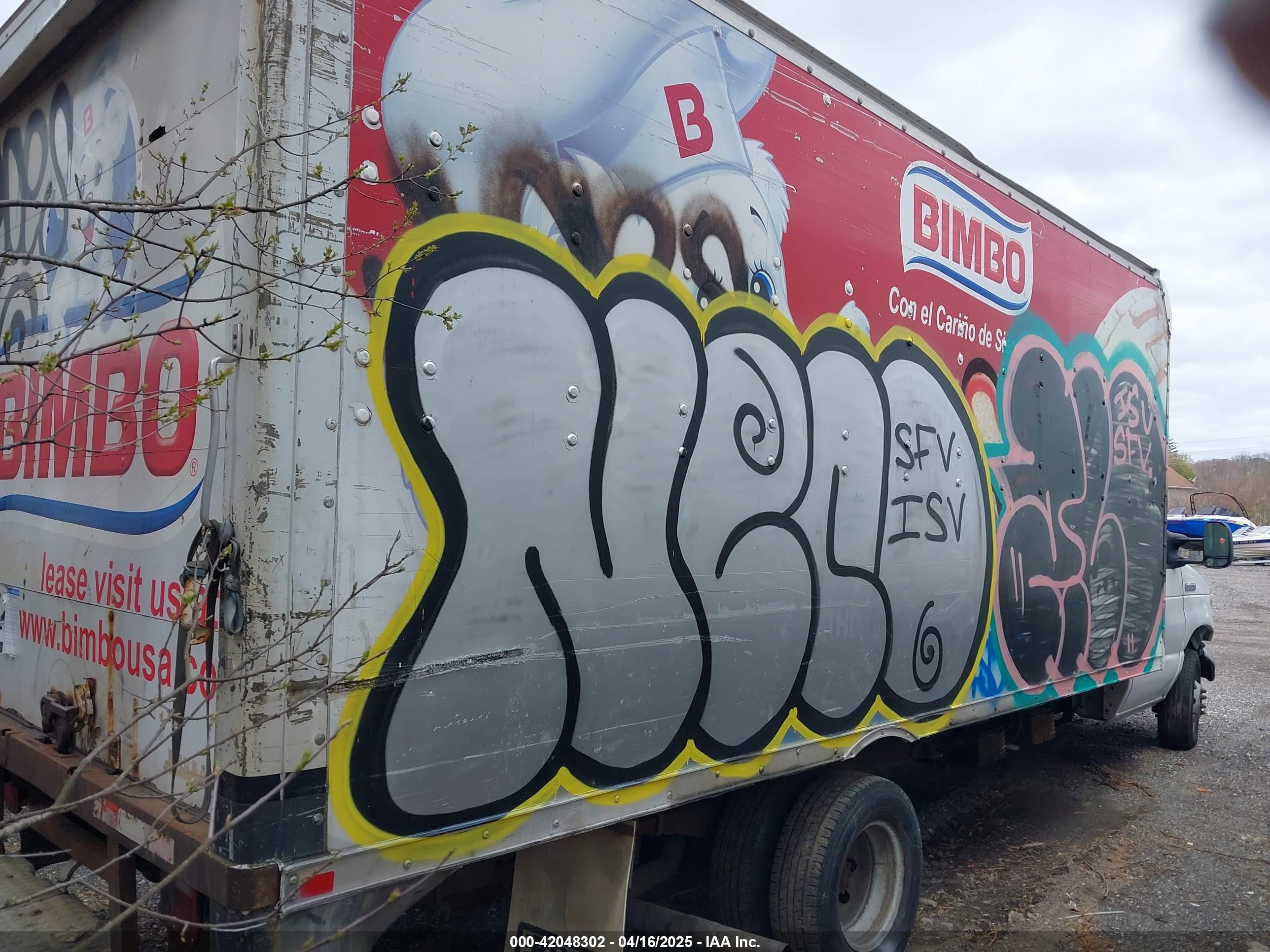 FORD E-450 image 4
