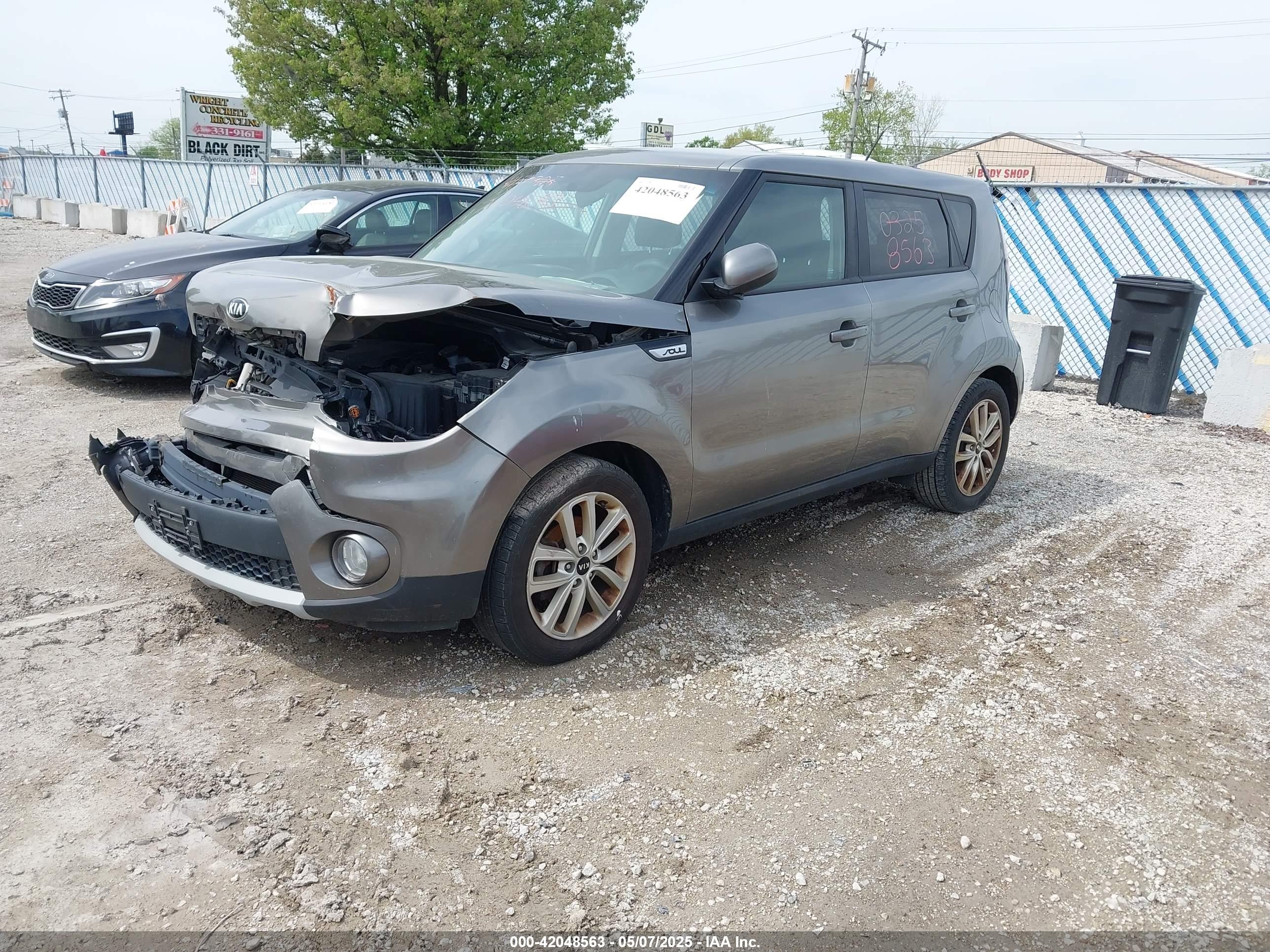 KIA SOUL image 2