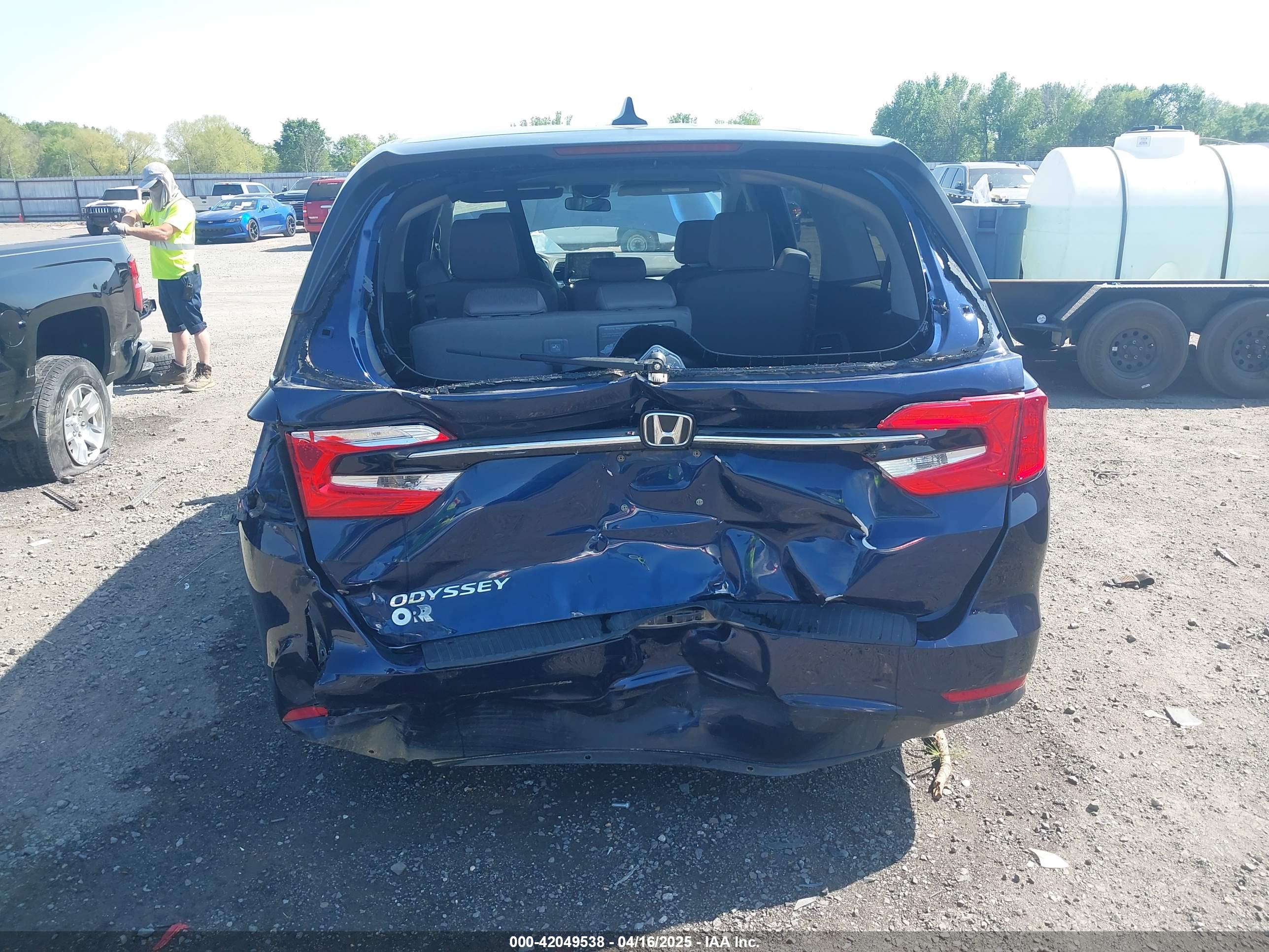 HONDA ODYSSEY image 6