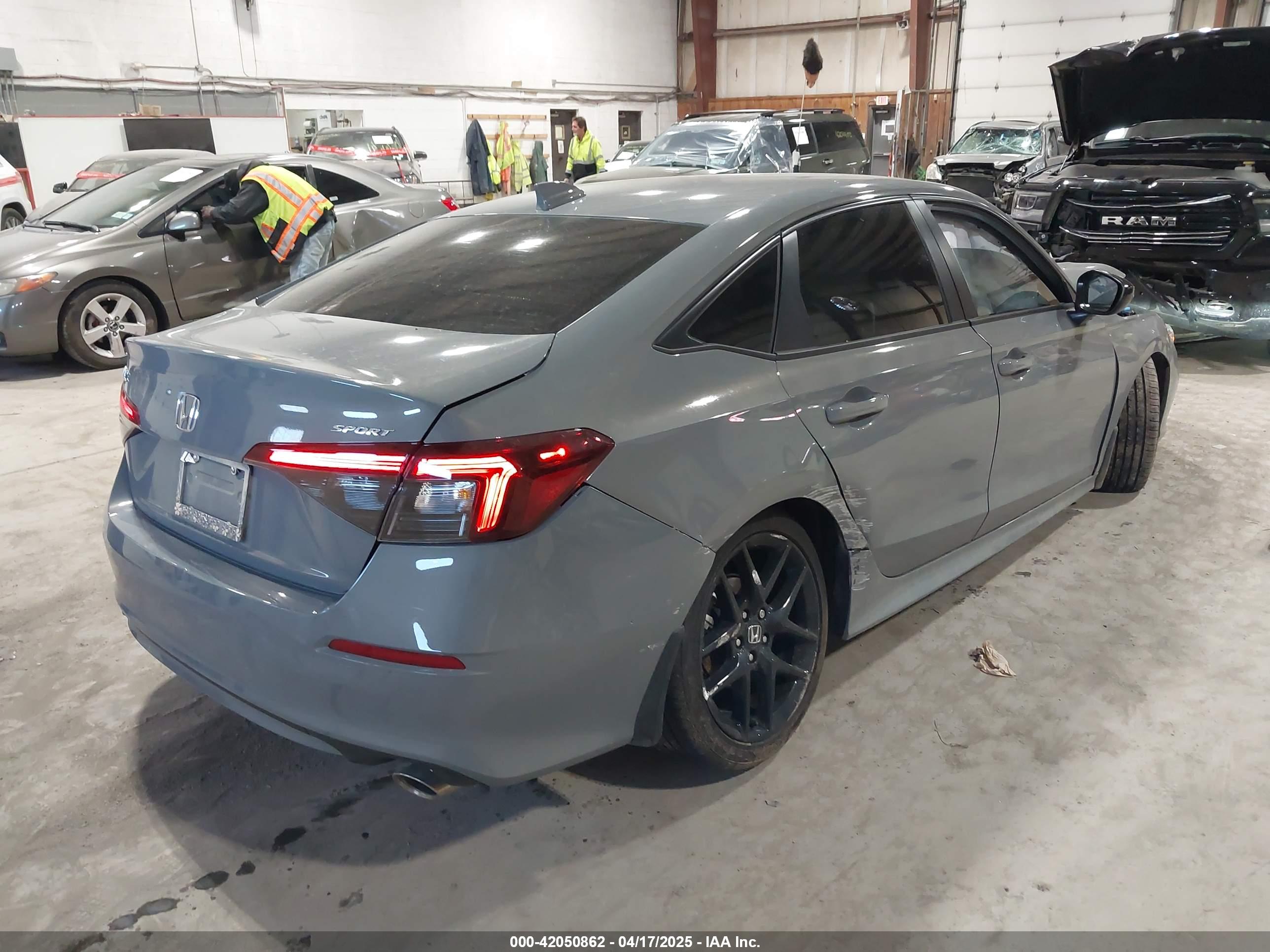 HONDA CIVIC image 4