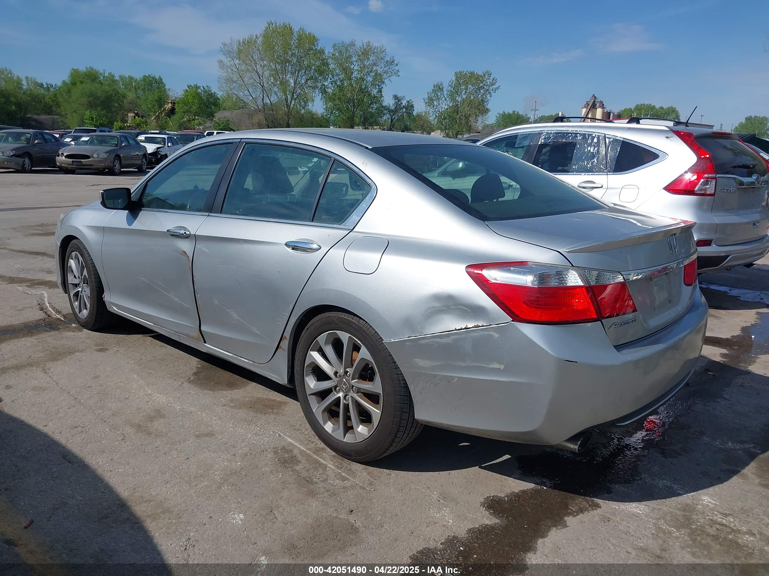 HONDA ACCORD image 3