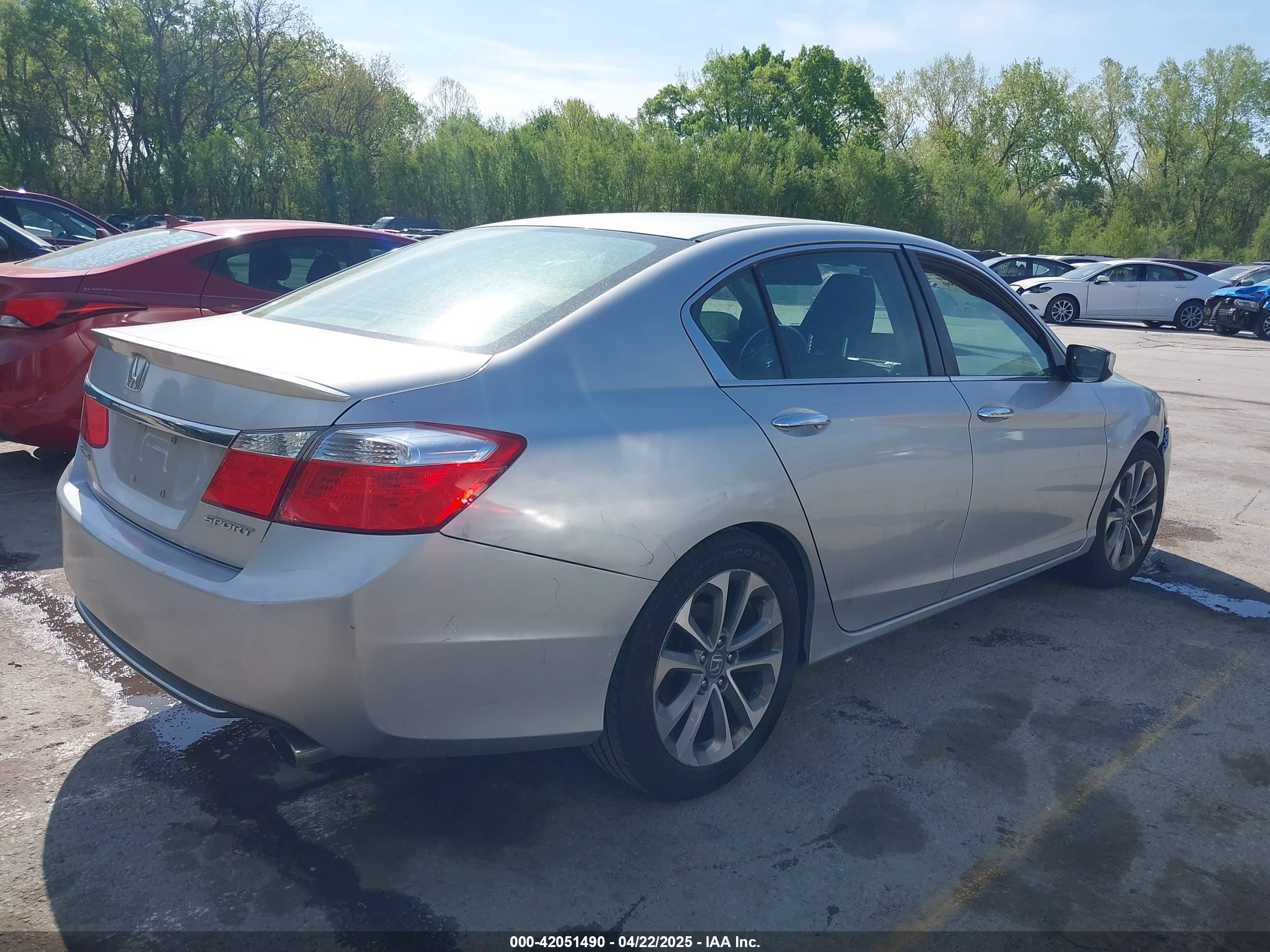HONDA ACCORD image 4