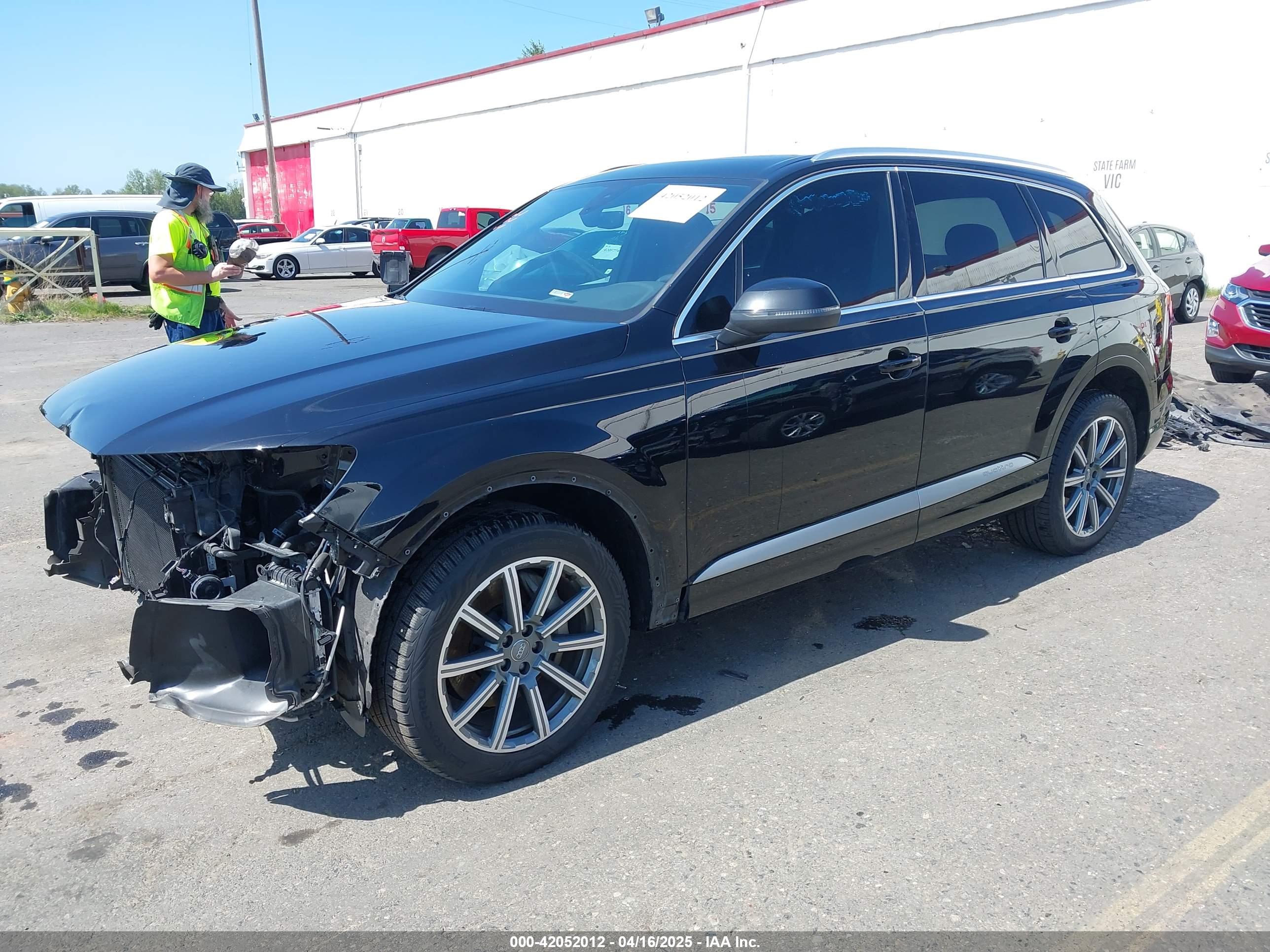 AUDI Q7 image 2