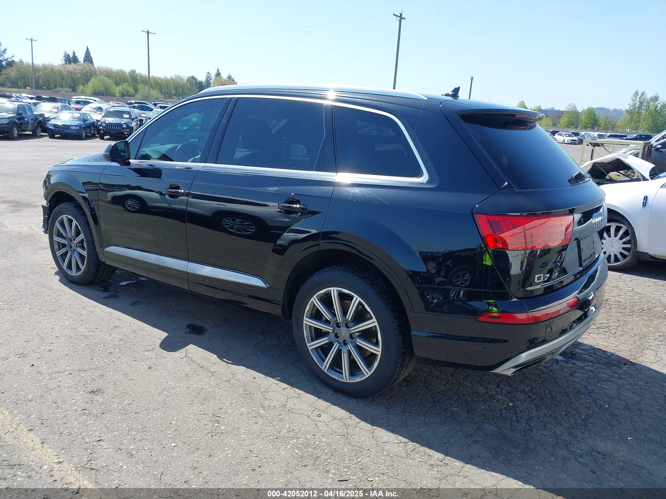 AUDI Q7 image 3