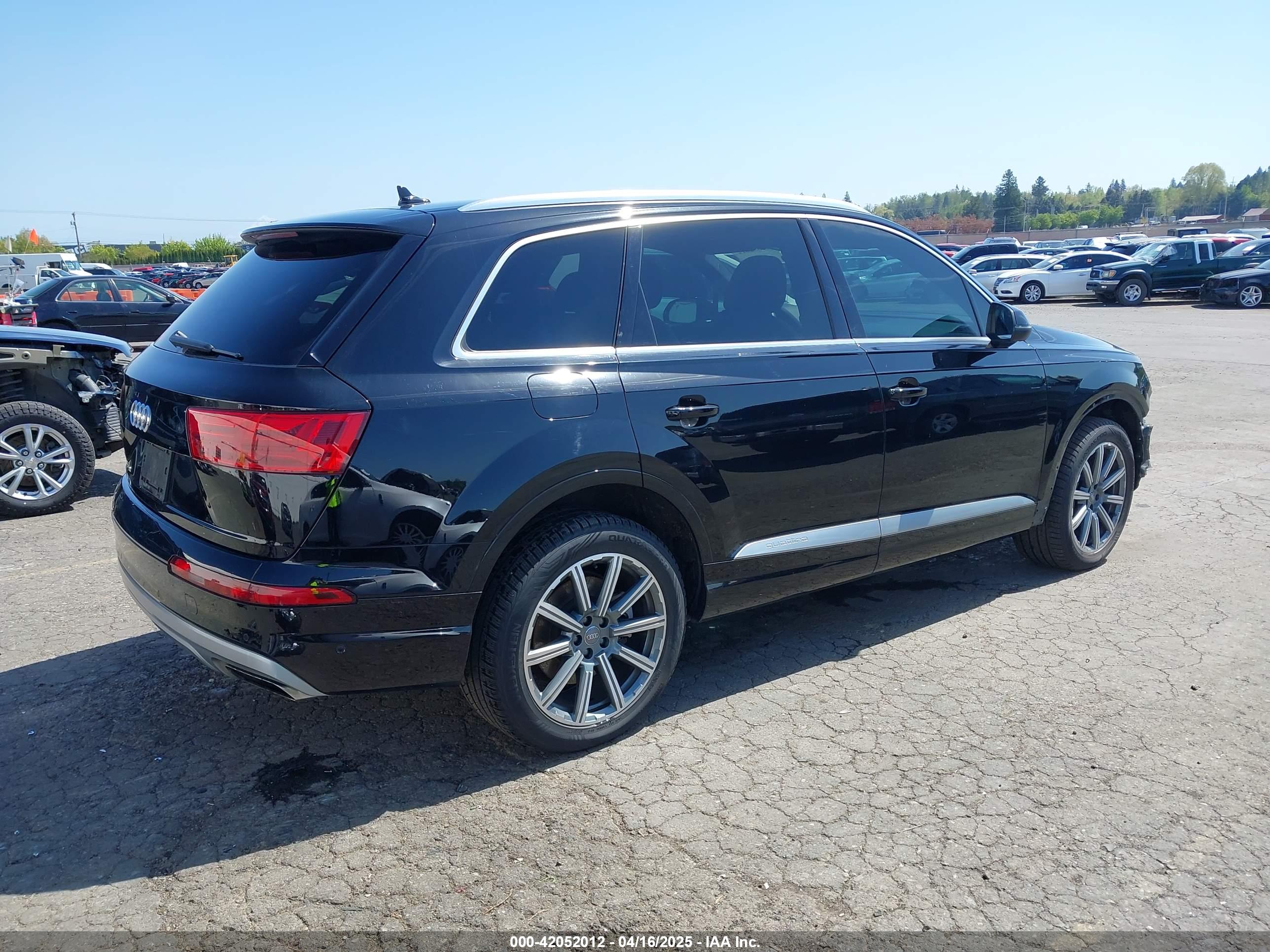 AUDI Q7 image 4