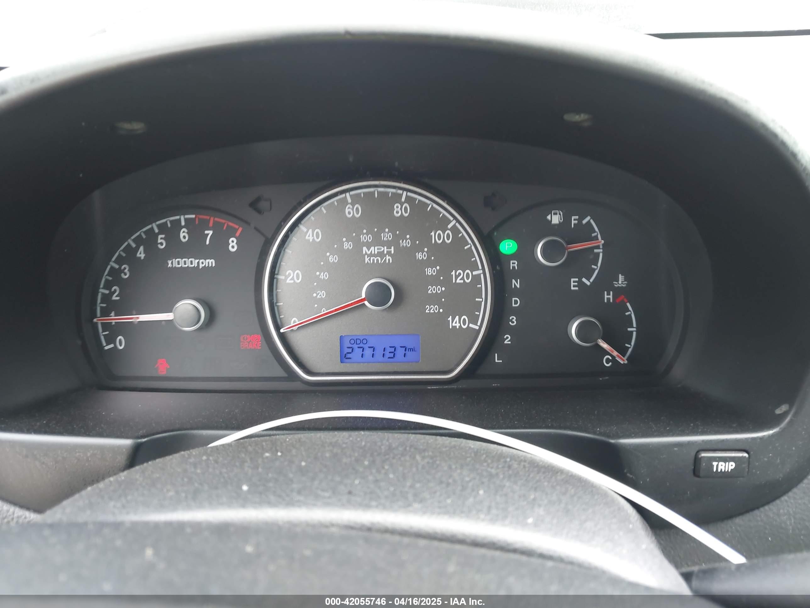 HYUNDAI ELANTRA image 7