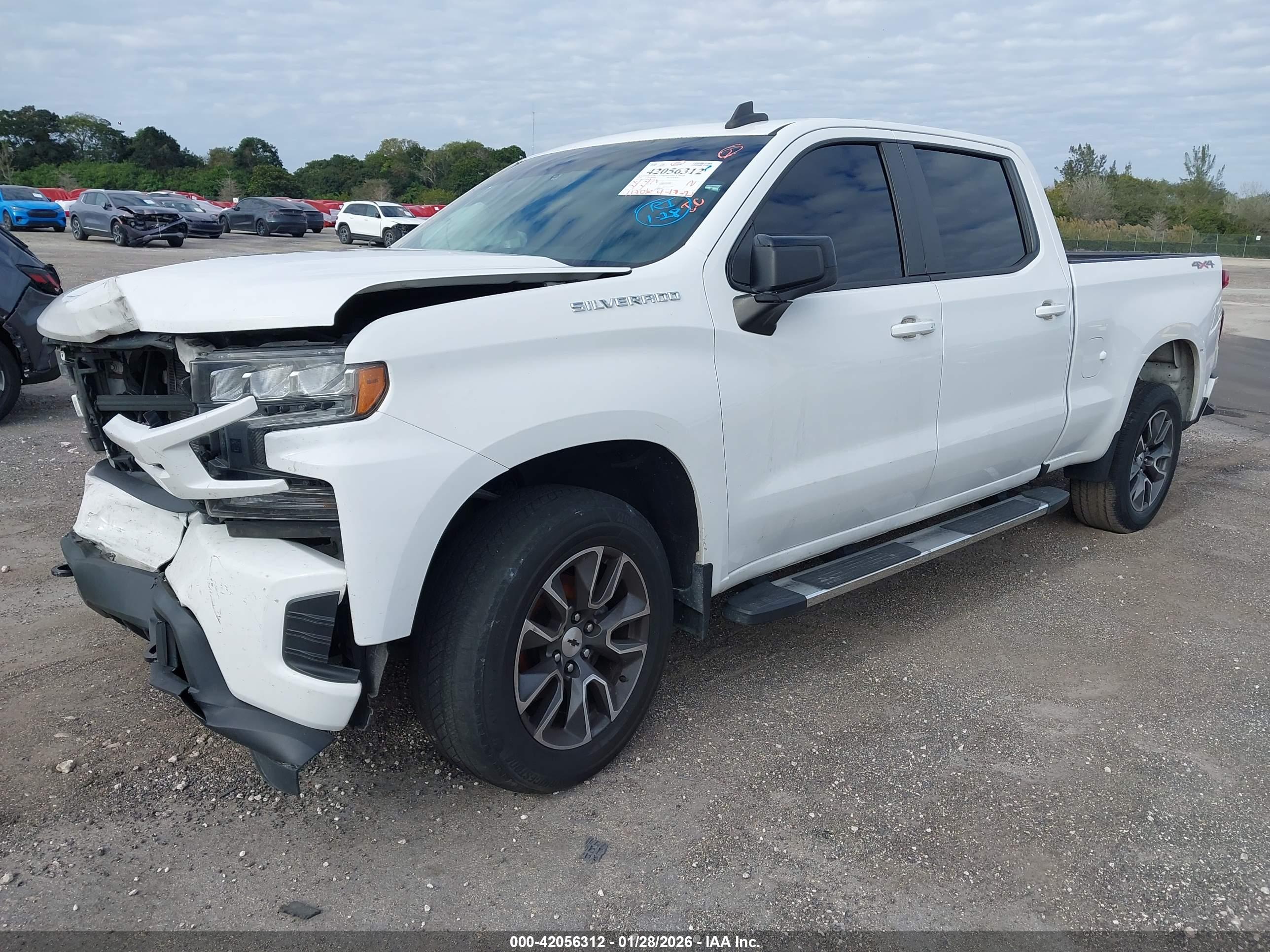 CHEVROLET SILVERADO image 2