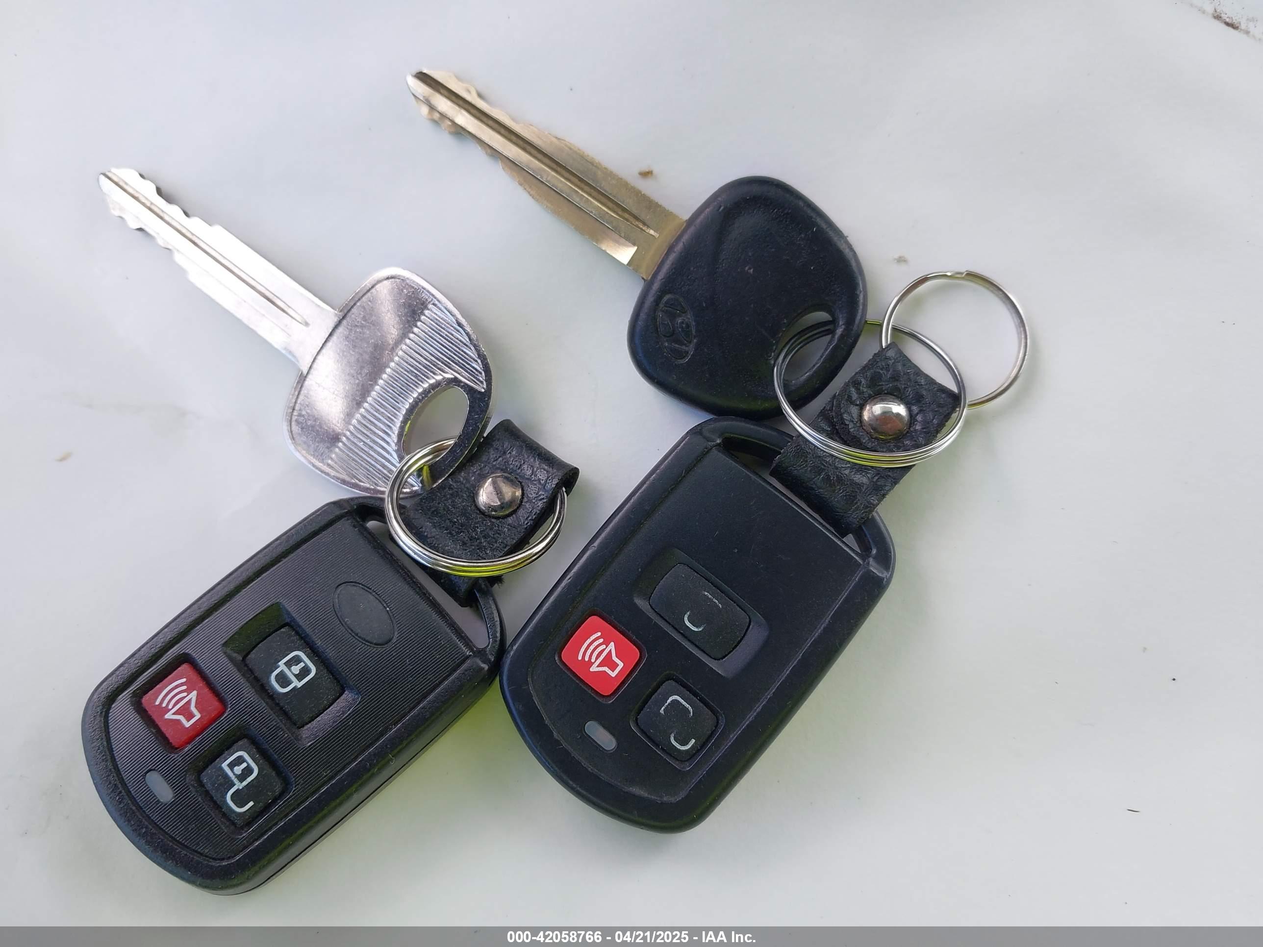 HYUNDAI ELANTRA image 11