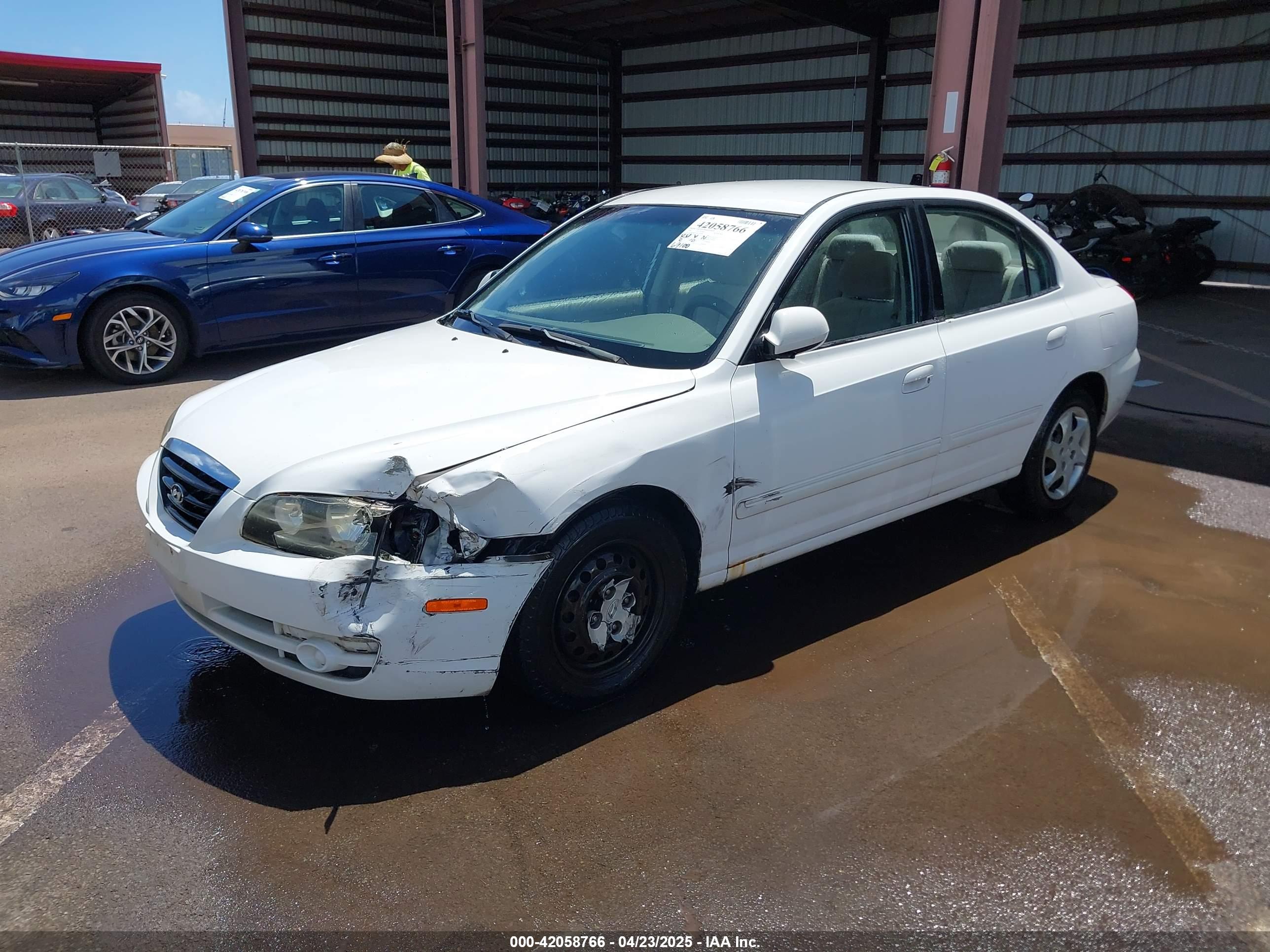 HYUNDAI ELANTRA image 2