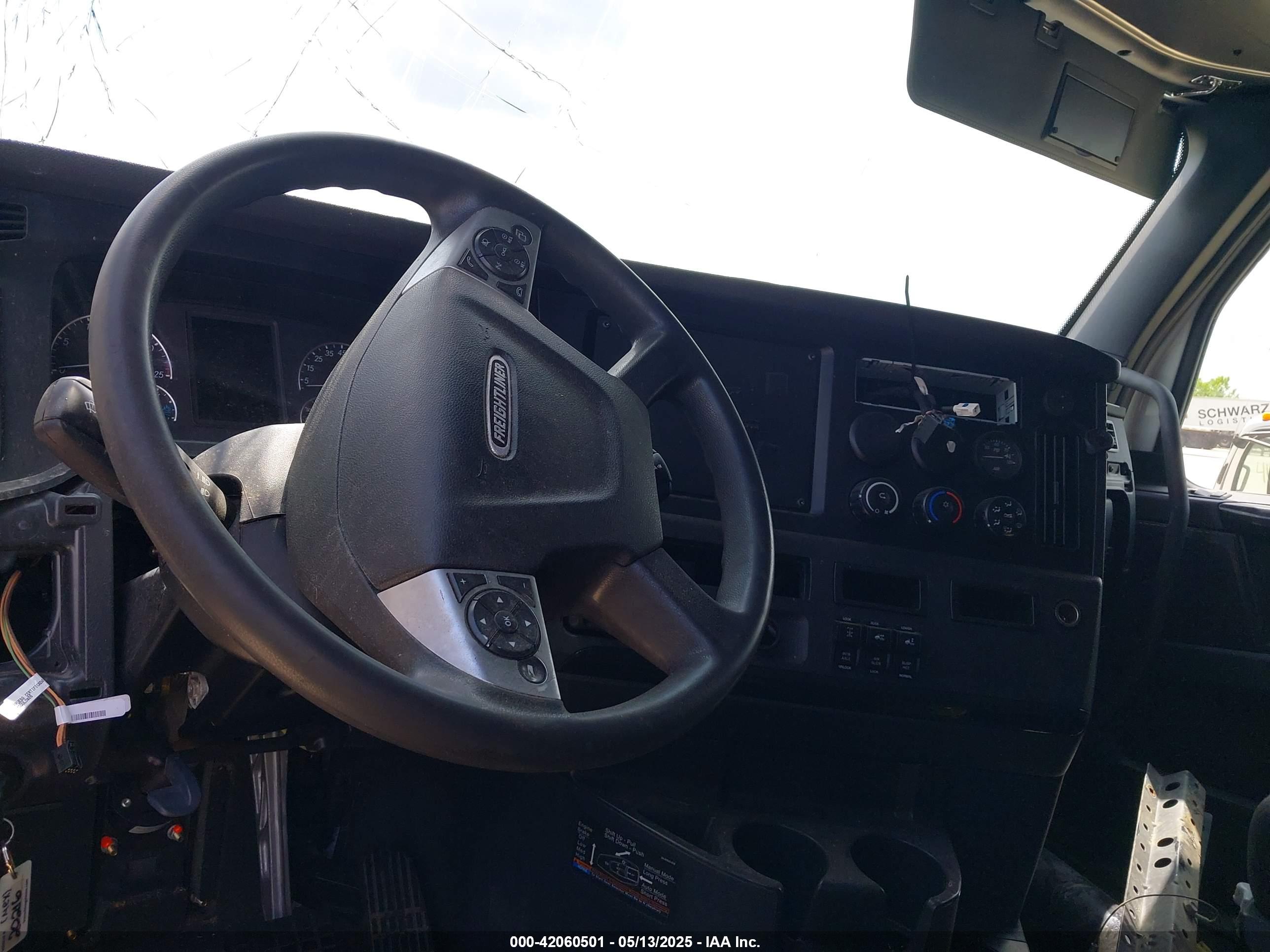 FREIGHTLINER CASCADIA image 5