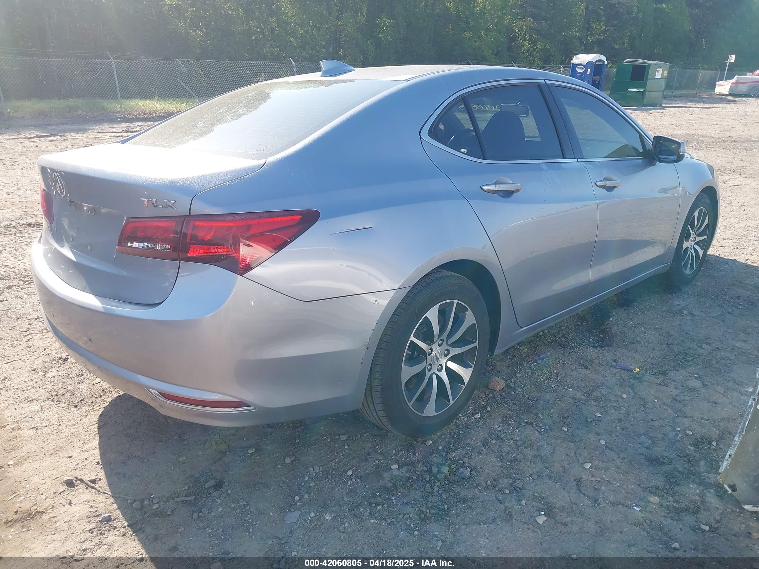 ACURA TLX image 4