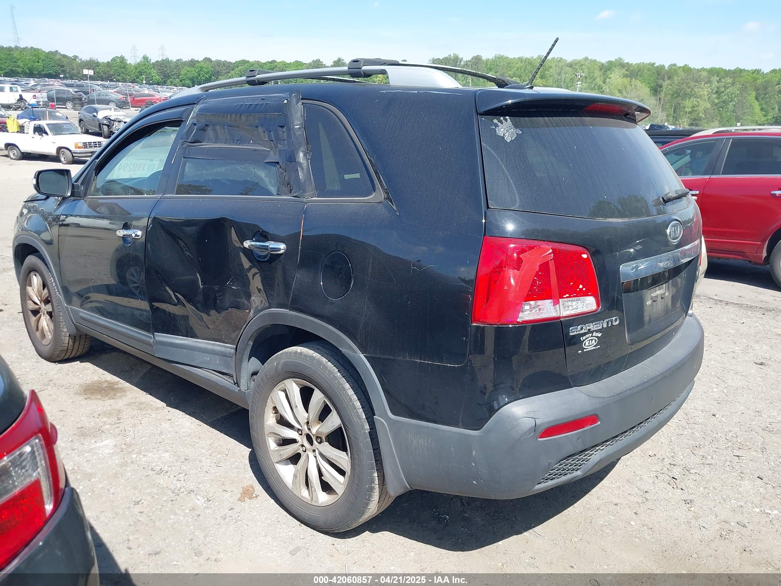 KIA SORENTO image 3