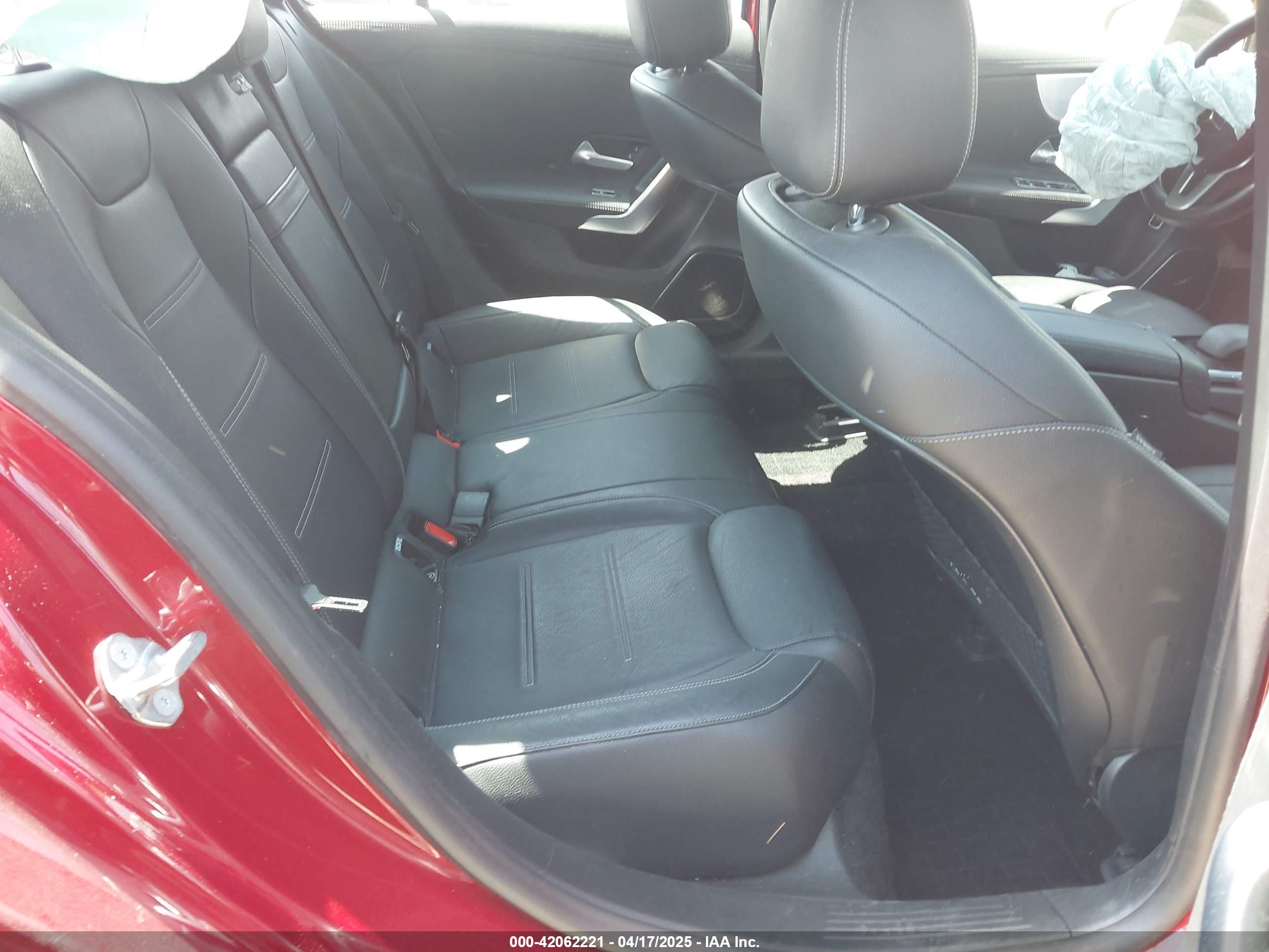 MERCEDES-BENZ A image 8