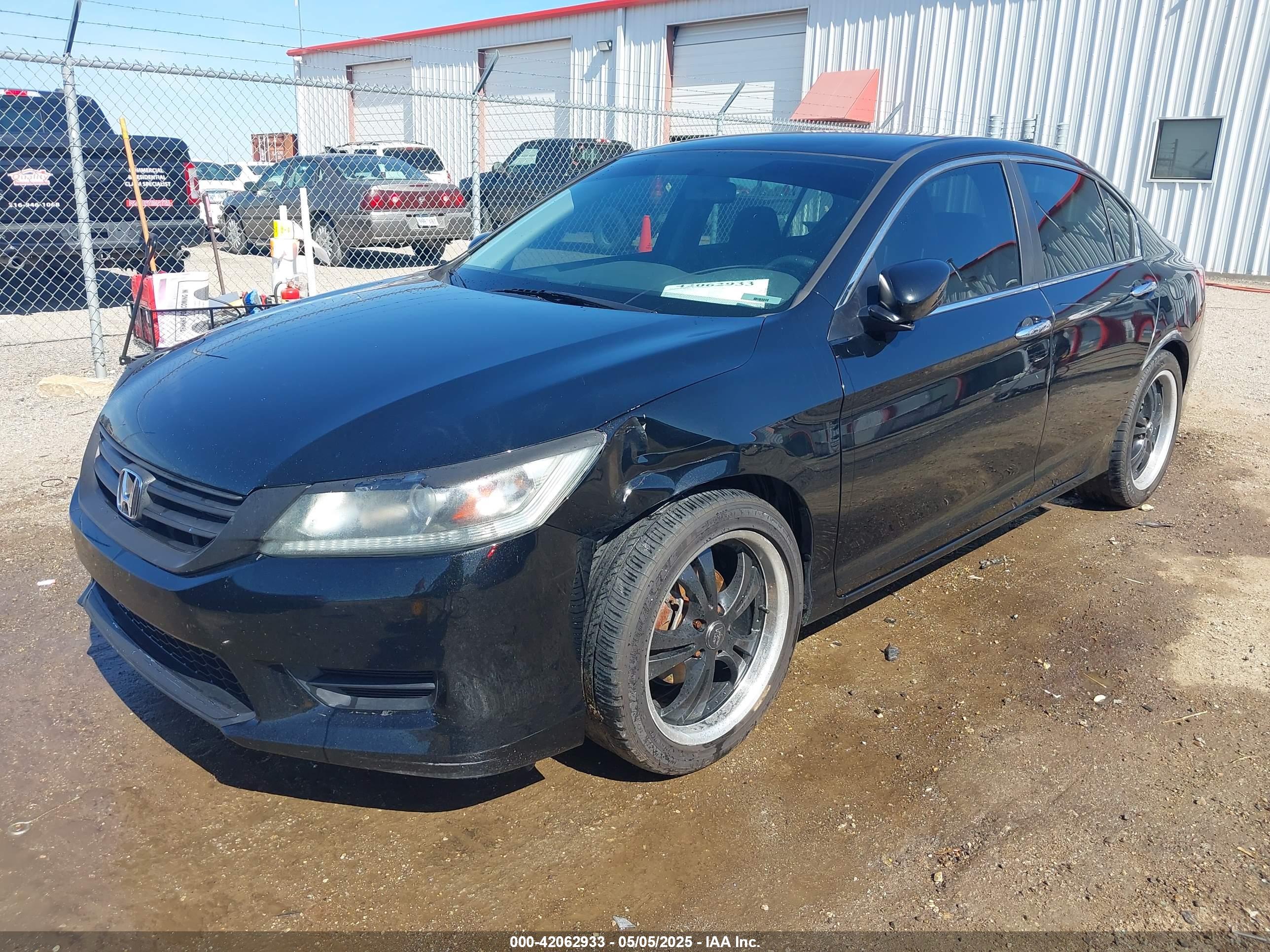 HONDA ACCORD image 2