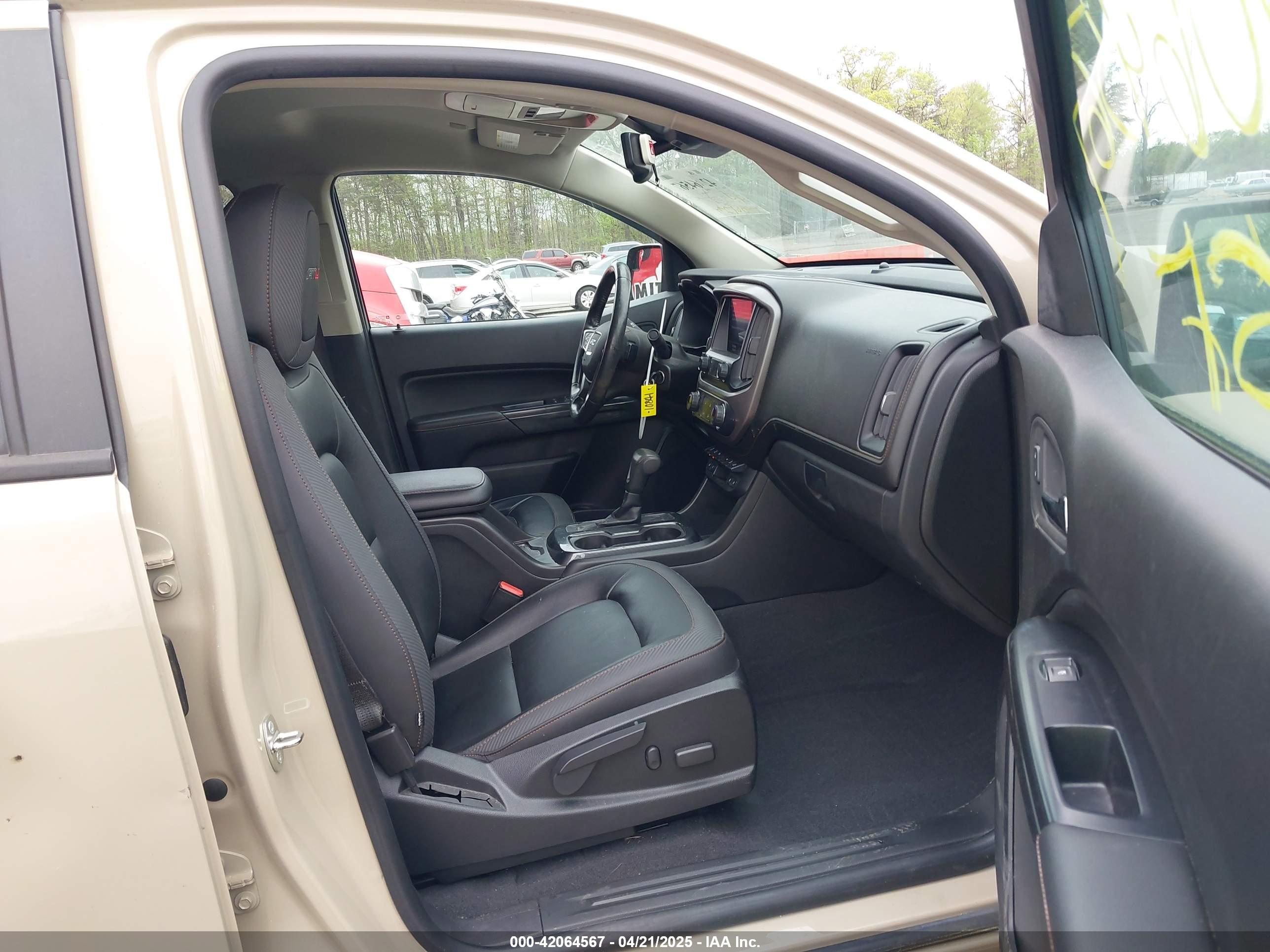 GMC CANYON image 5
