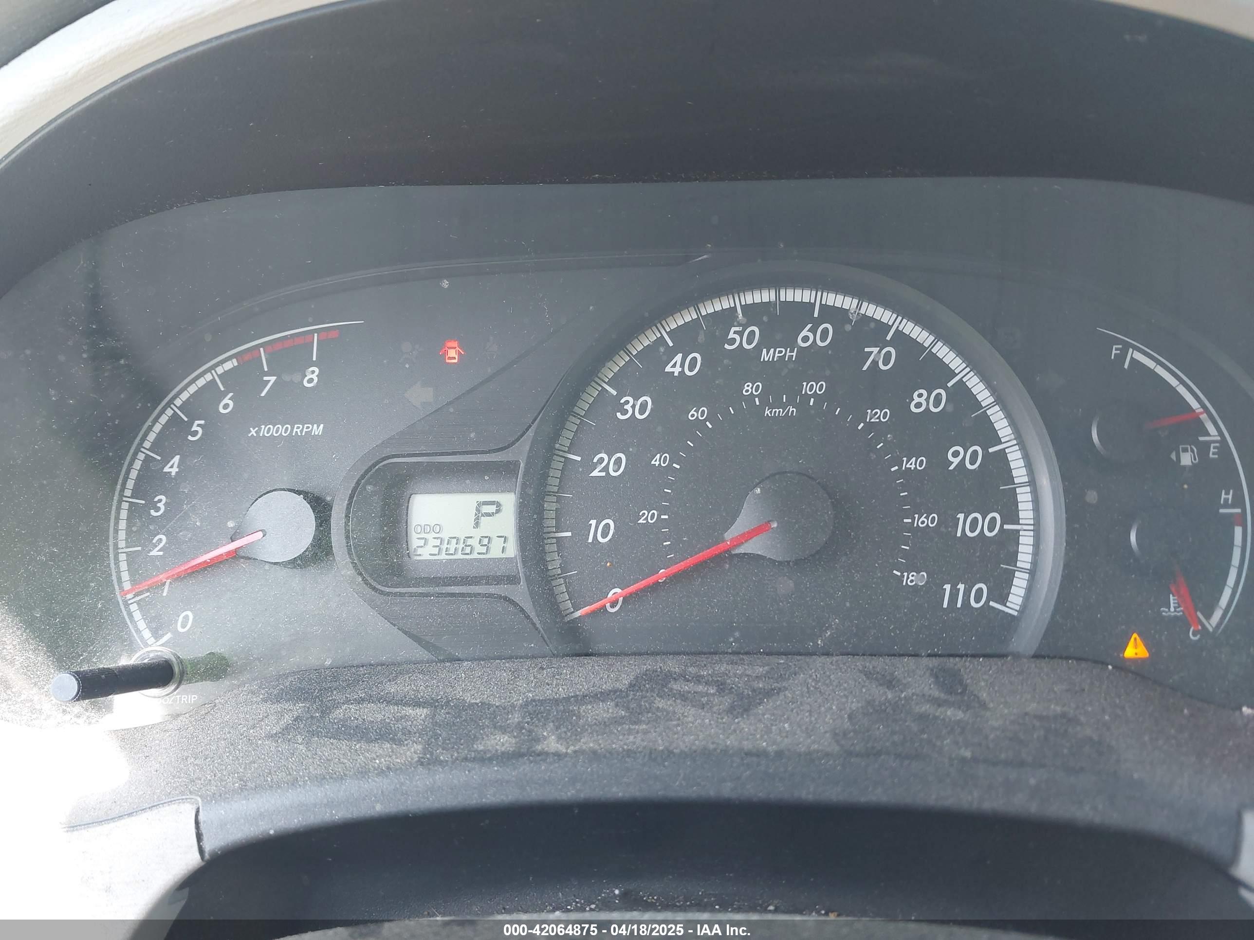 TOYOTA SIENNA image 7