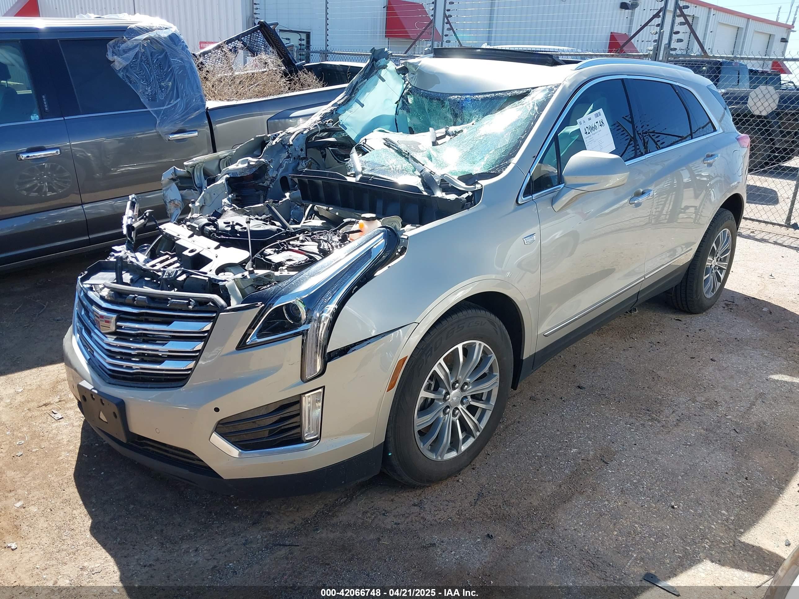 CADILLAC XT5 image 2