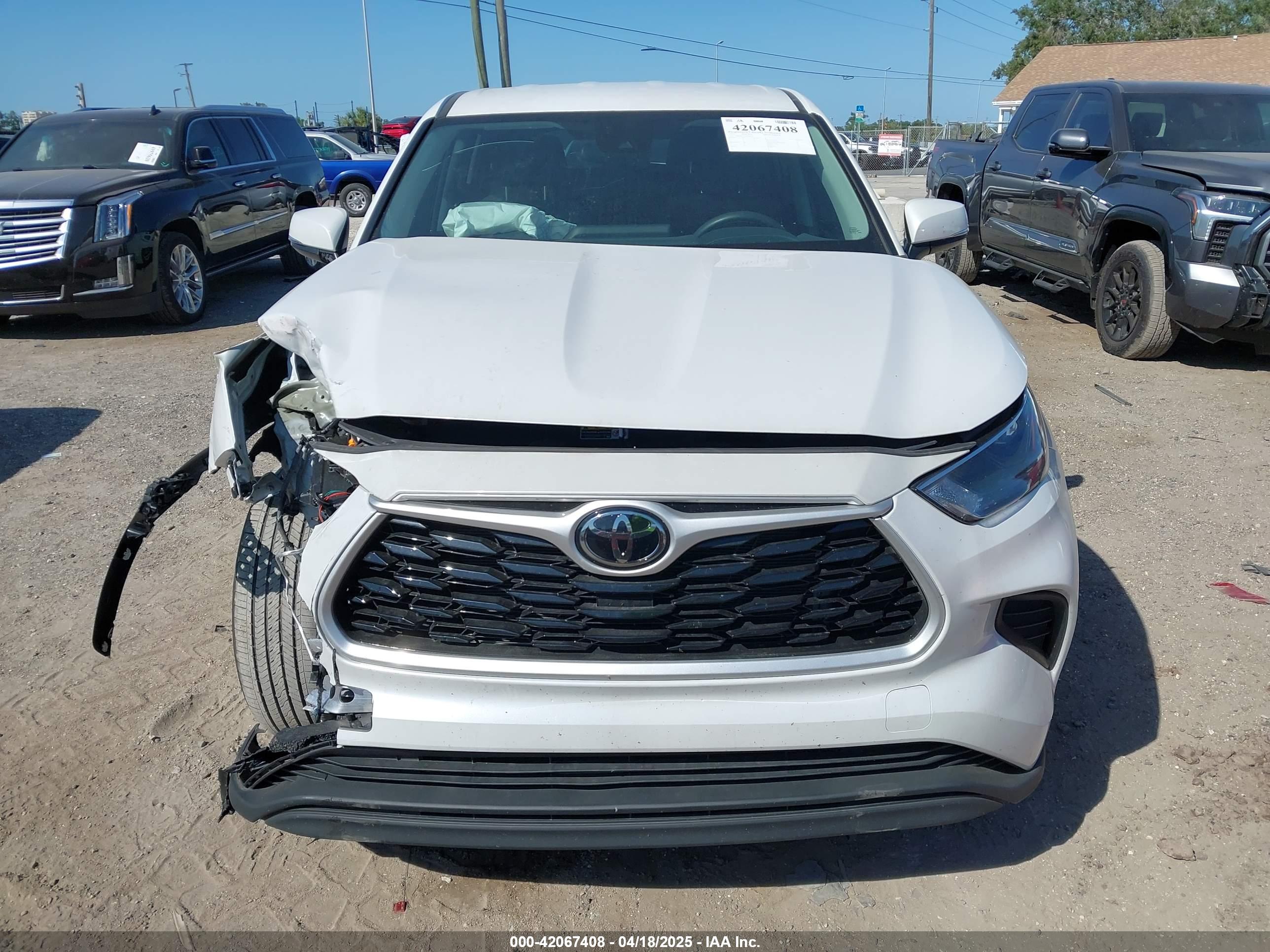 TOYOTA HIGHLANDER image 6