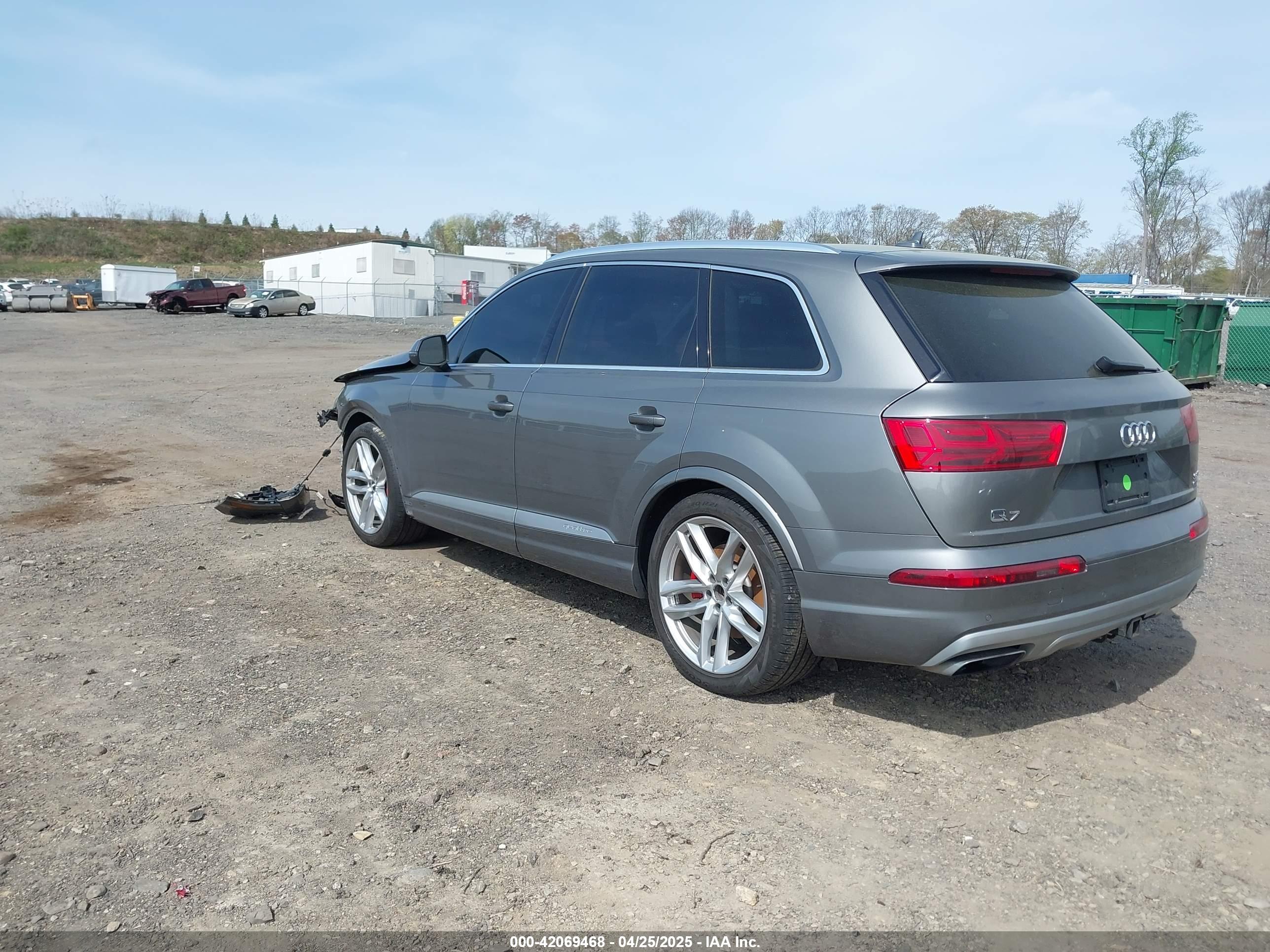 AUDI Q7 image 3