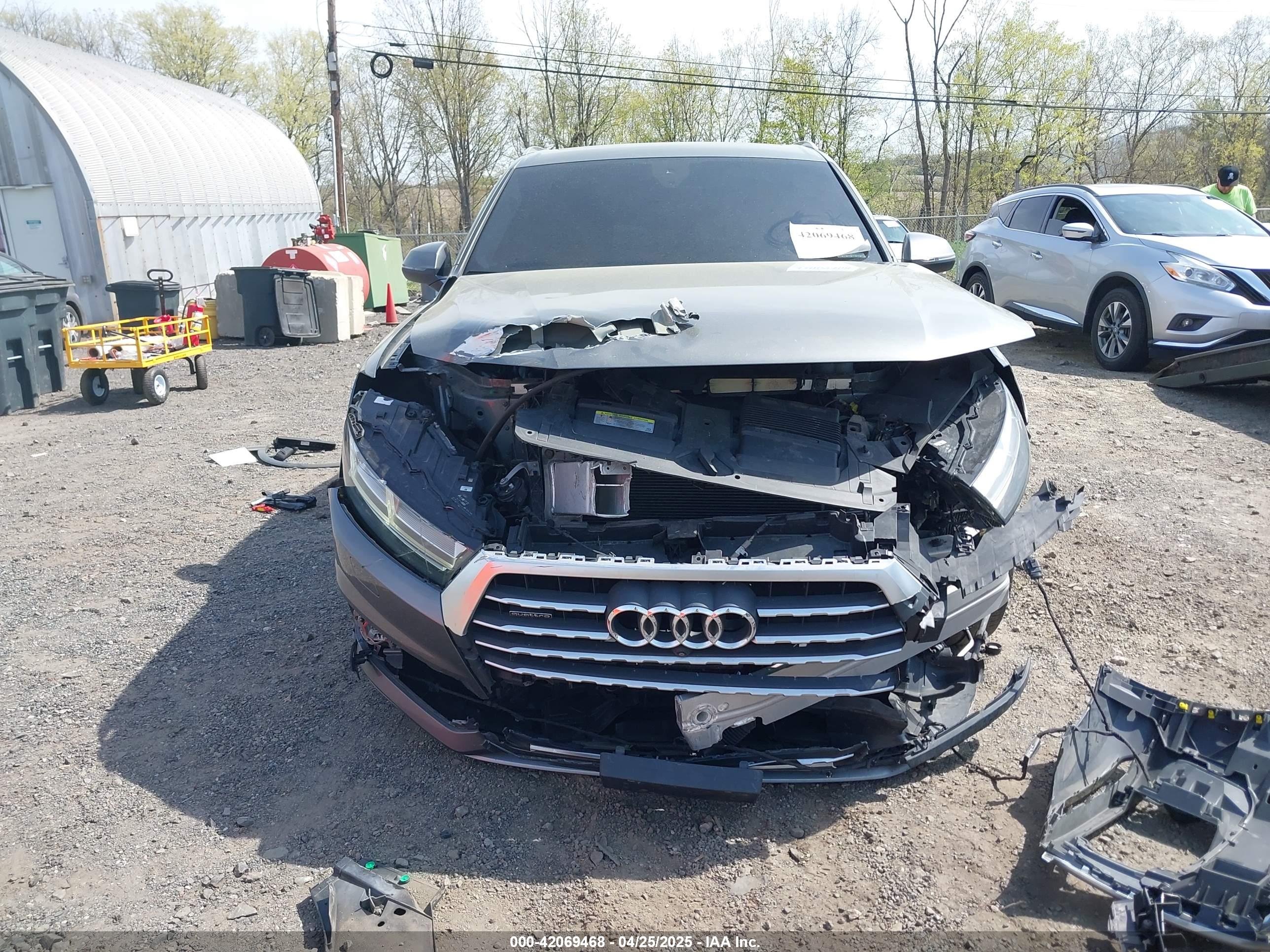AUDI Q7 image 6