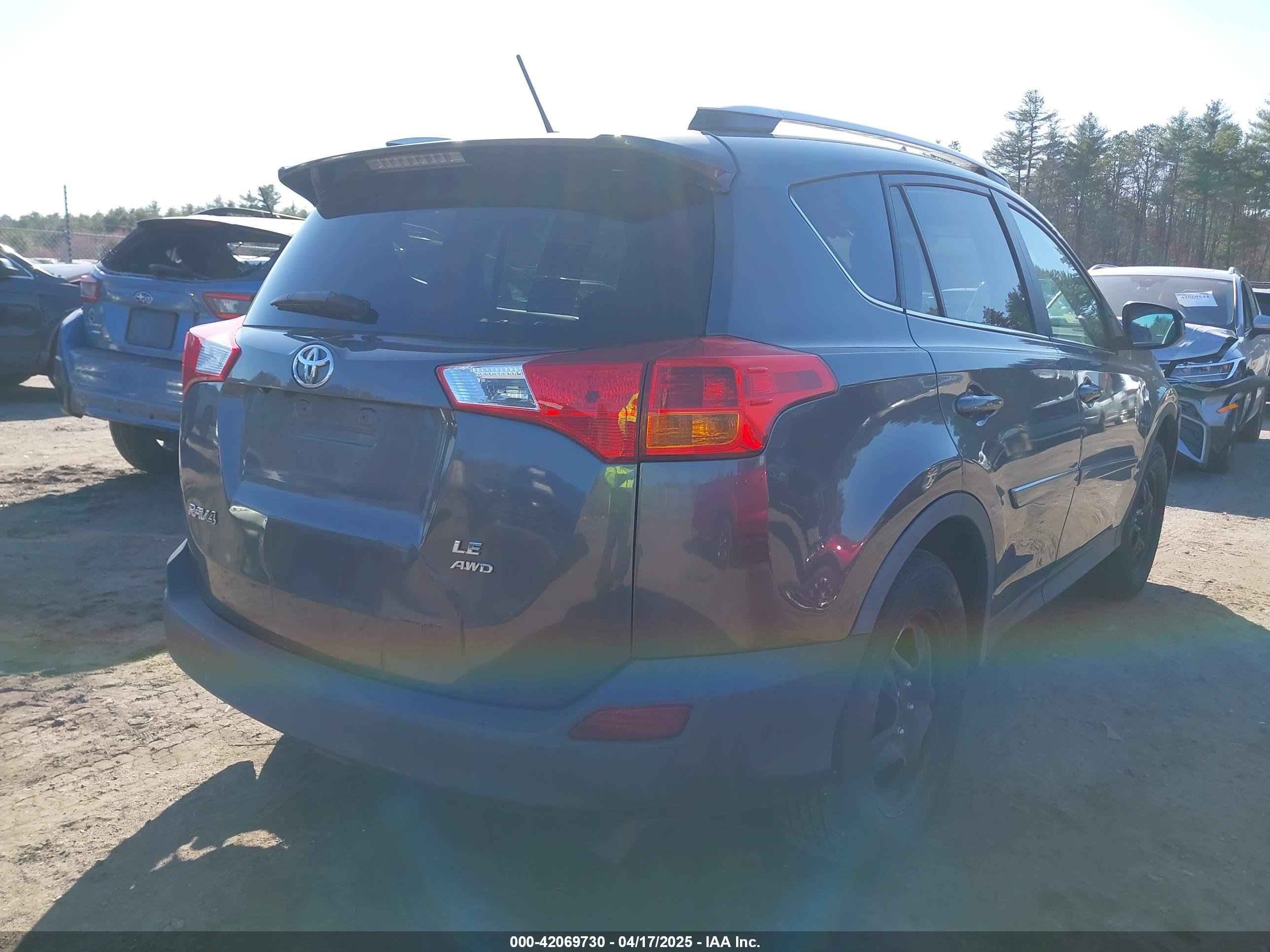 TOYOTA RAV4 image 4