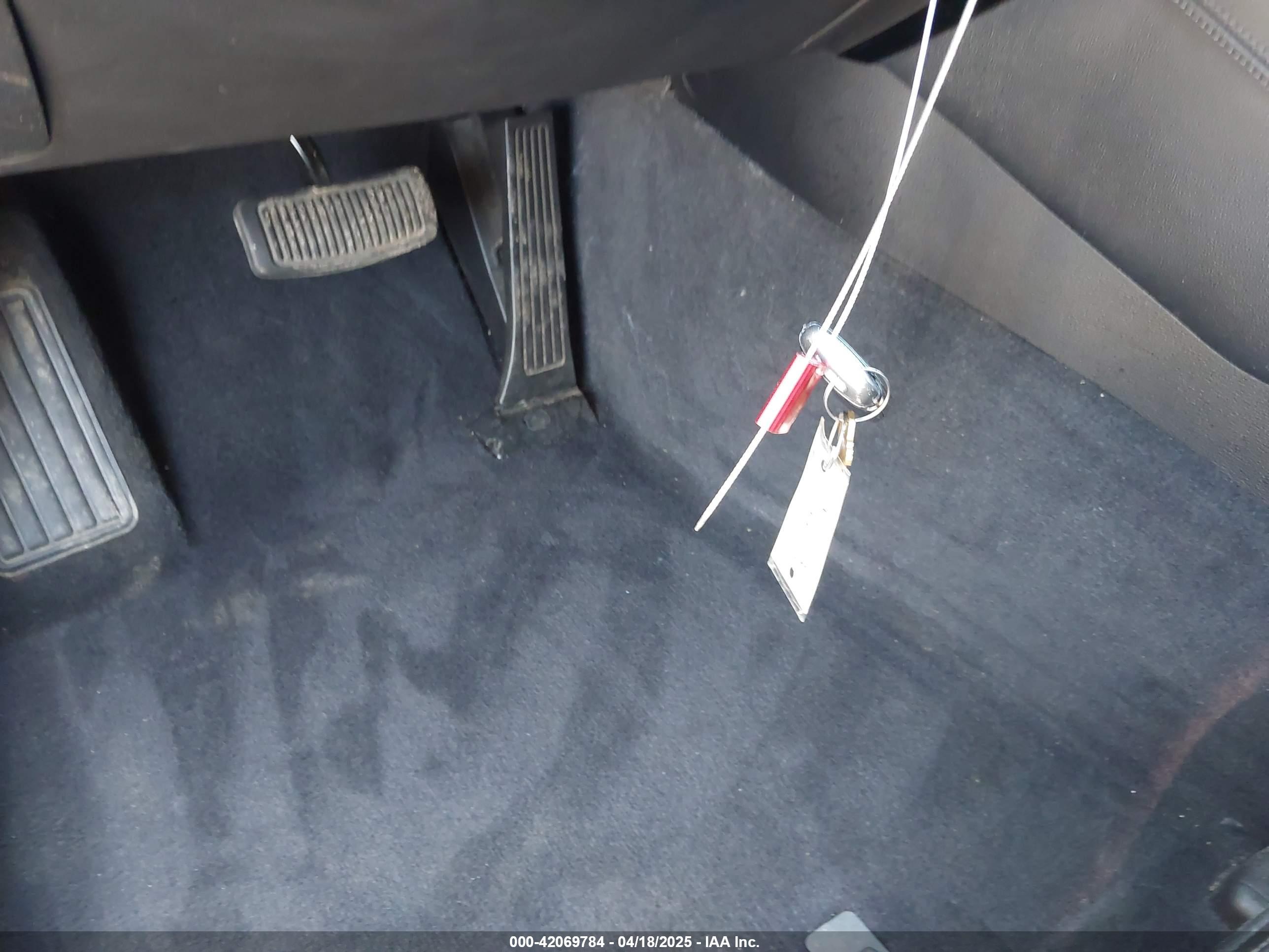 KIA K900 image 11