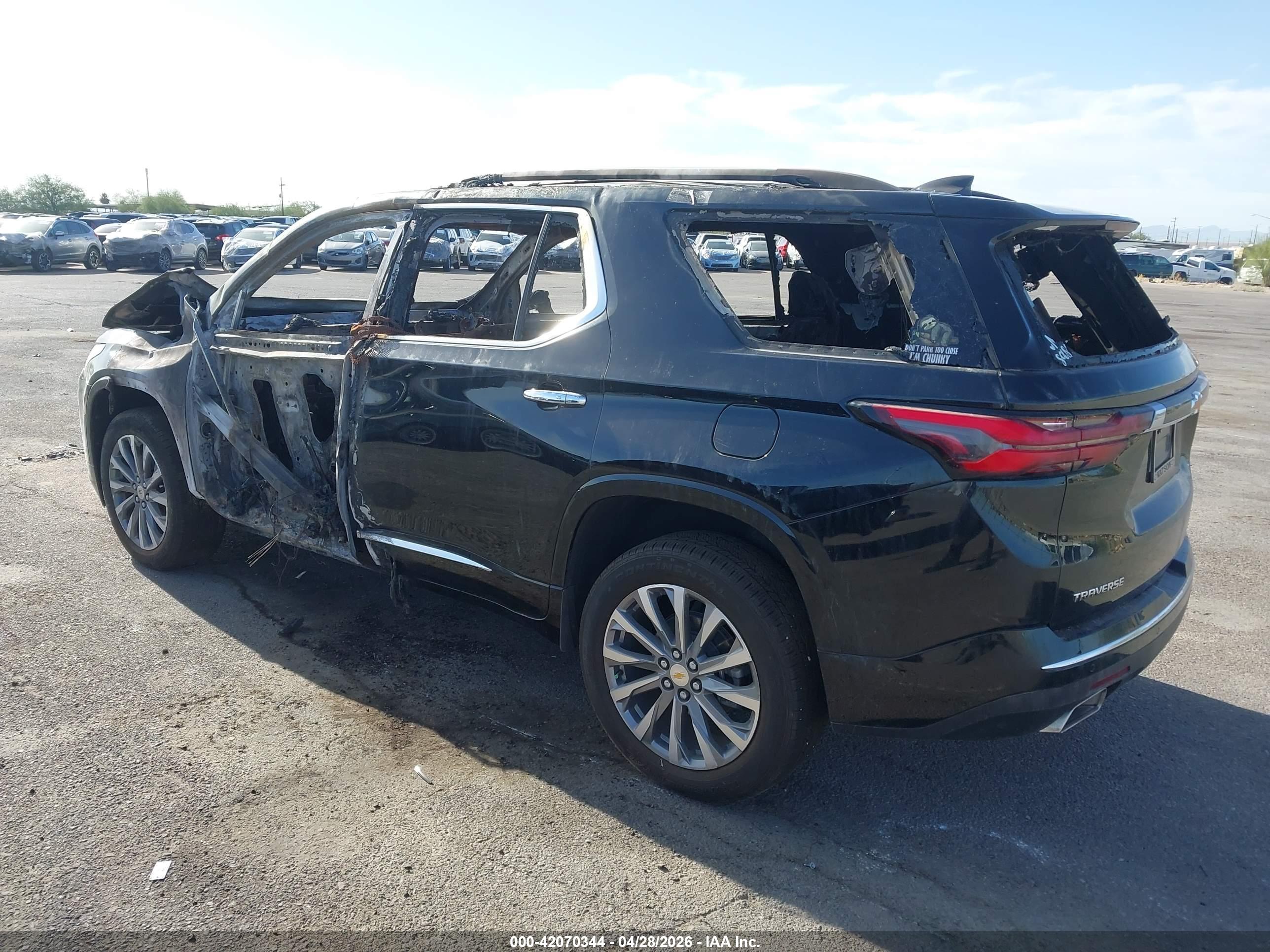 CHEVROLET TRAVERSE image 3