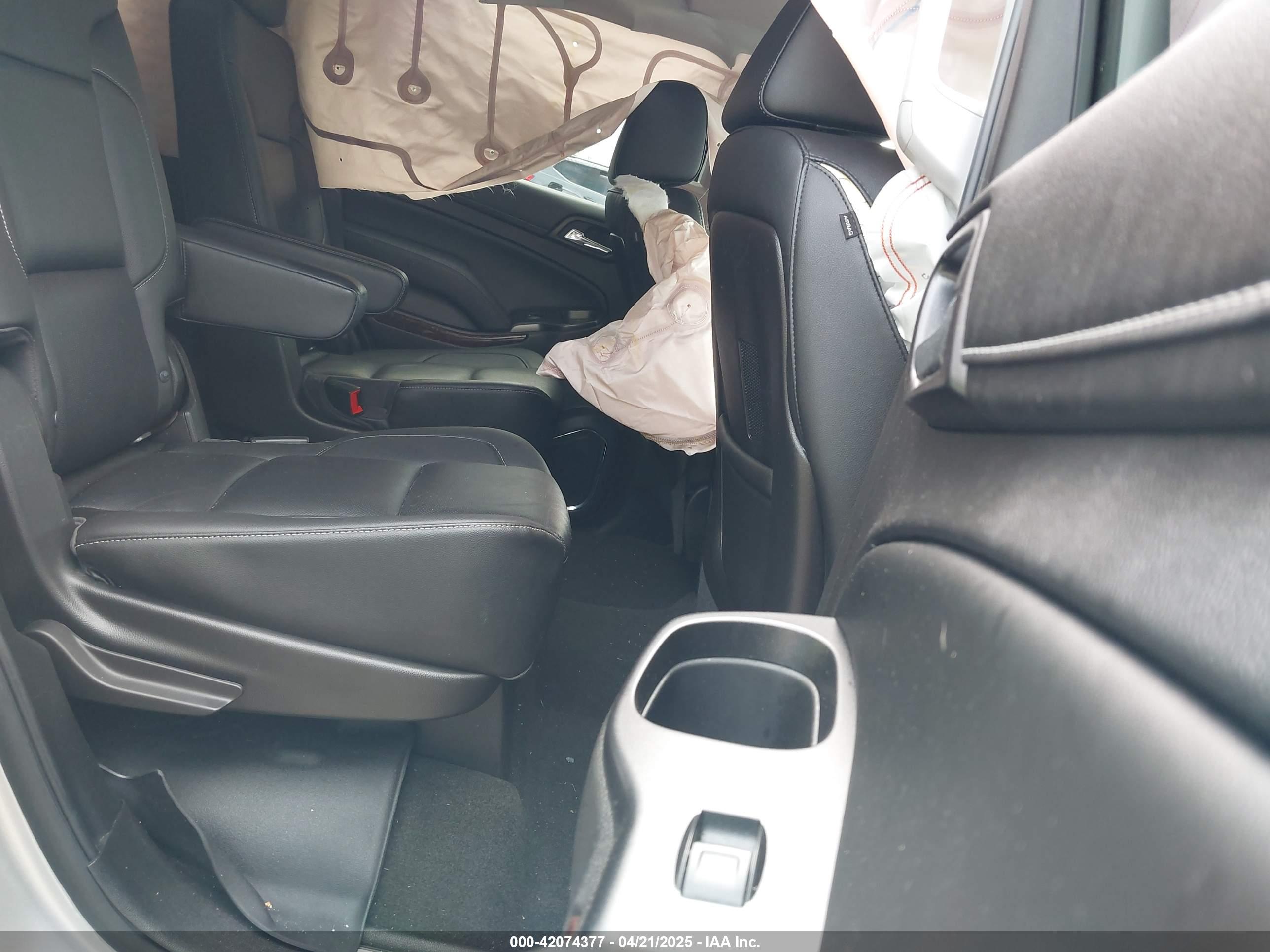 GMC YUKON image 8