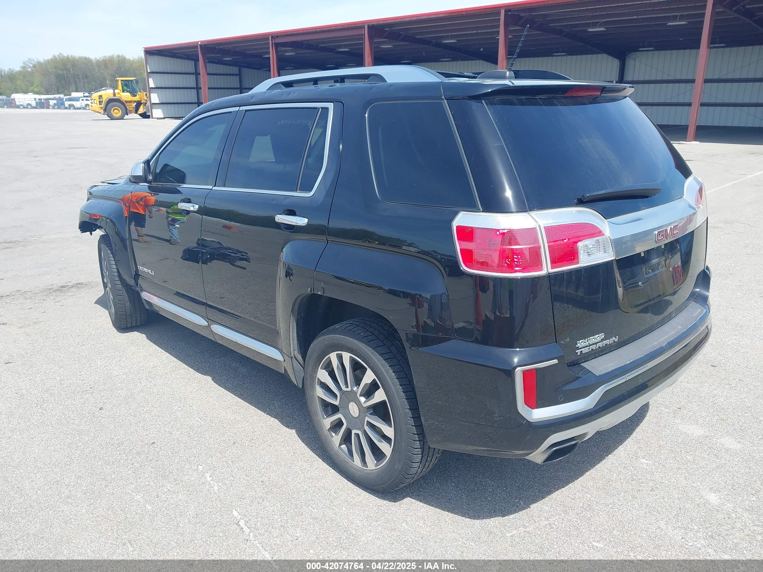 GMC TERRAIN image 3