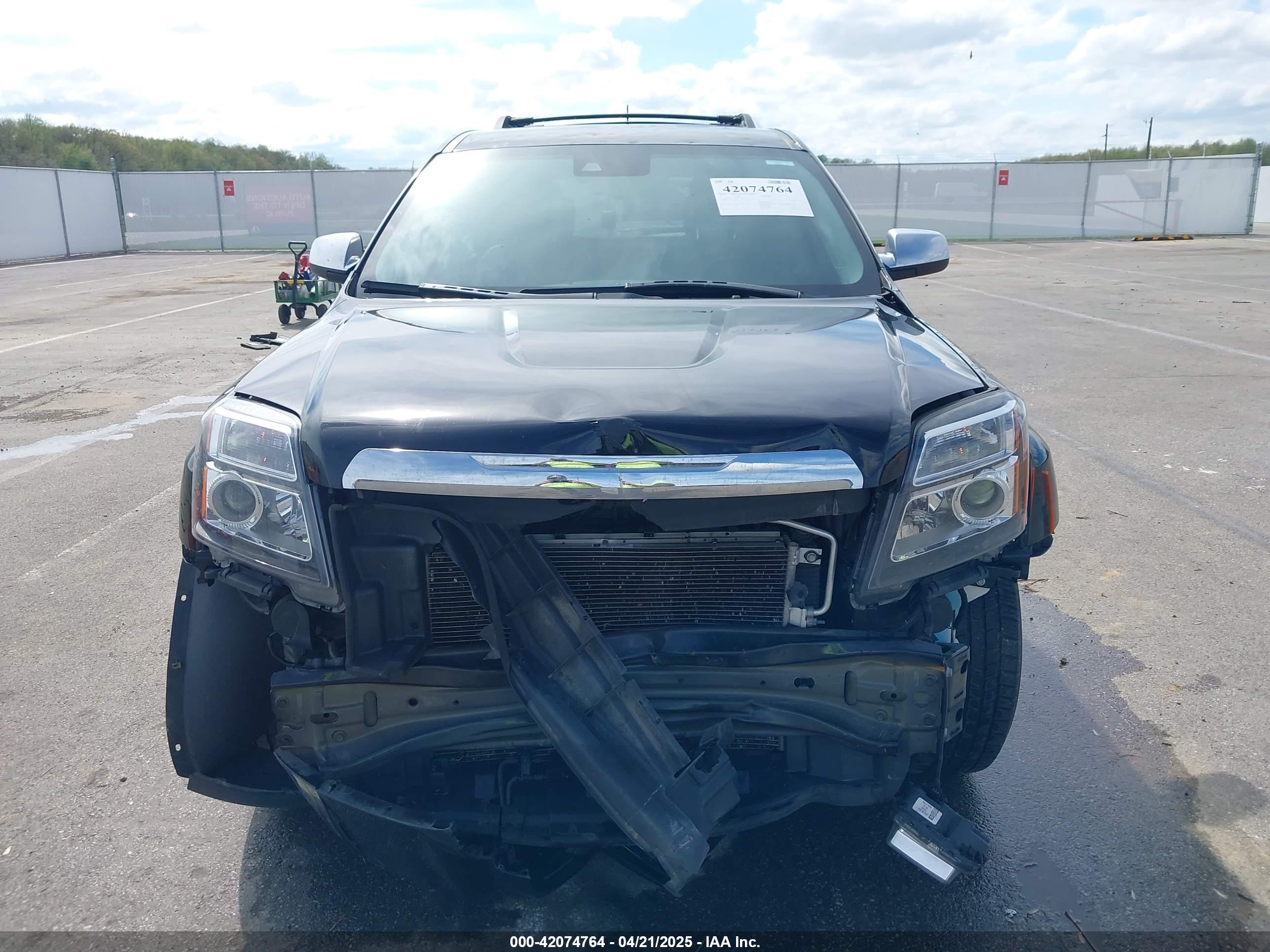 GMC TERRAIN image 6