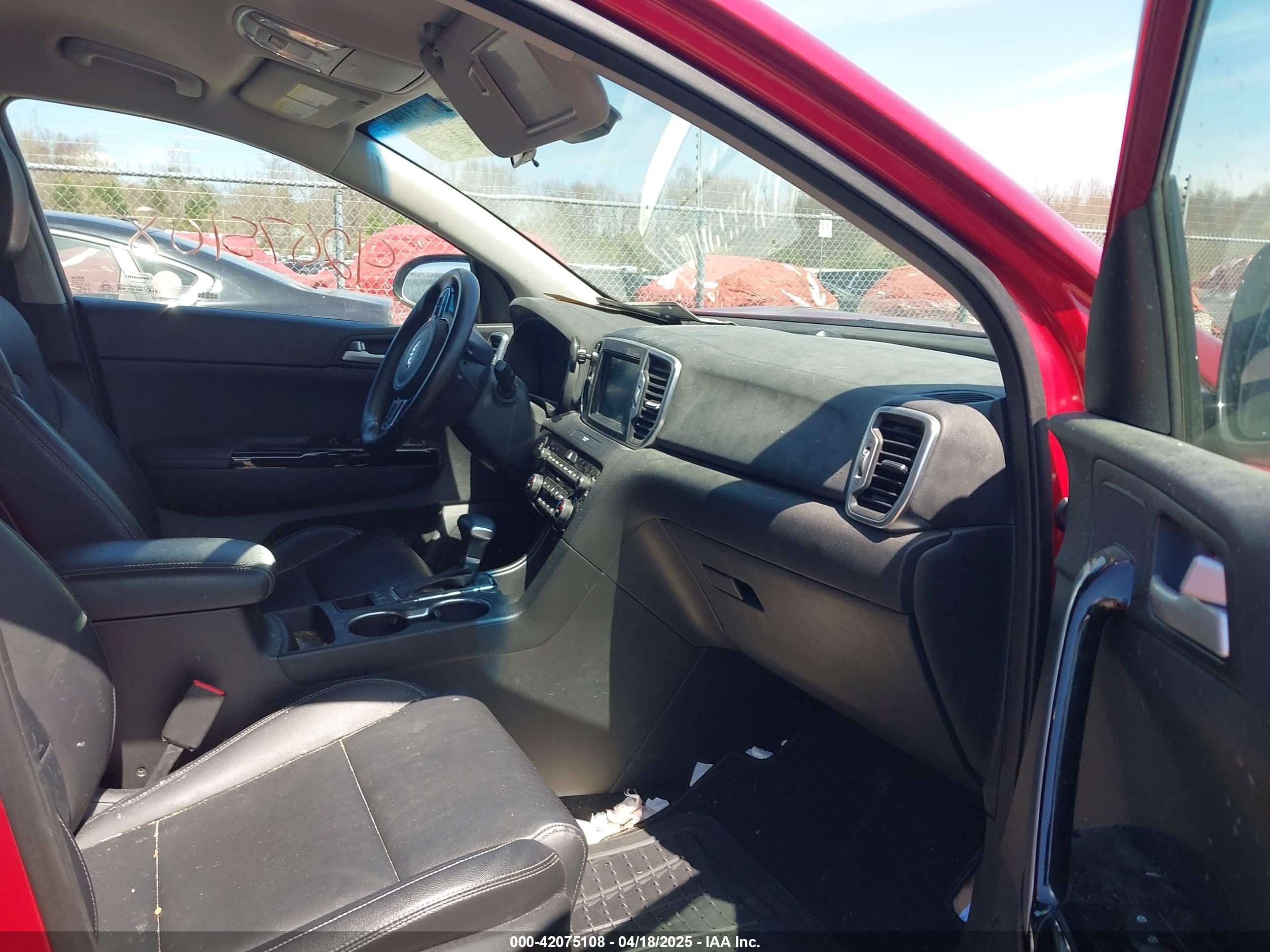 KIA SPORTAGE image 5