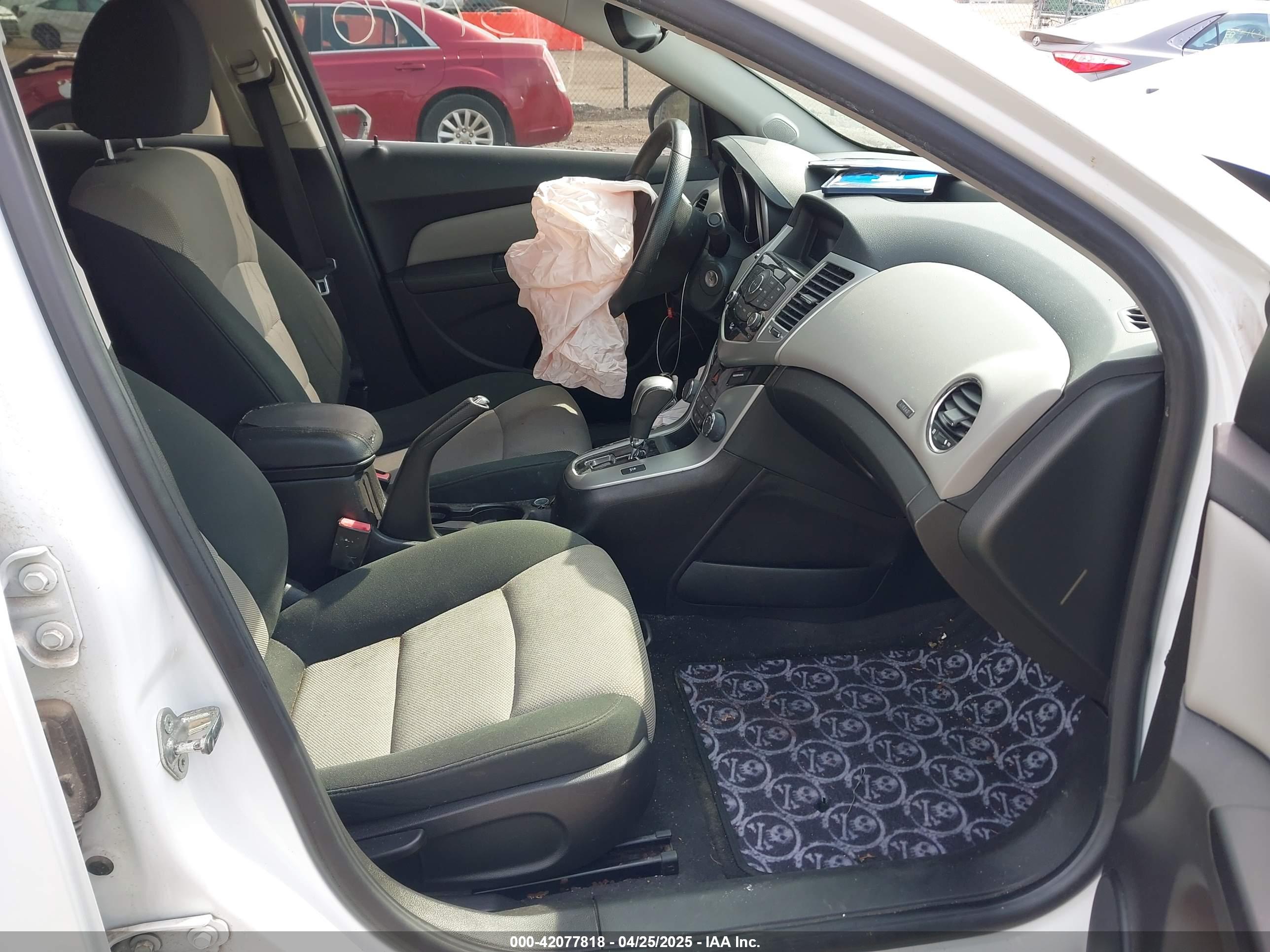 CHEVROLET CRUZE image 5