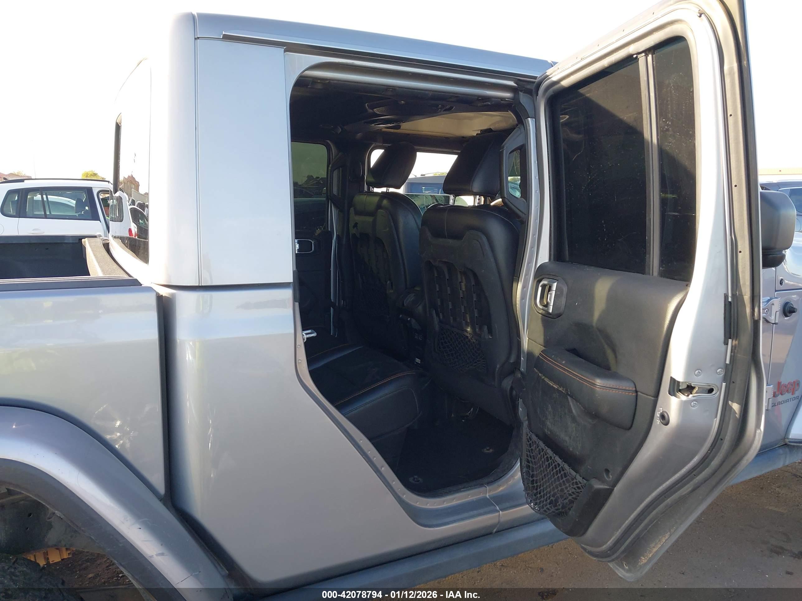 JEEP GLADIATOR image 8
