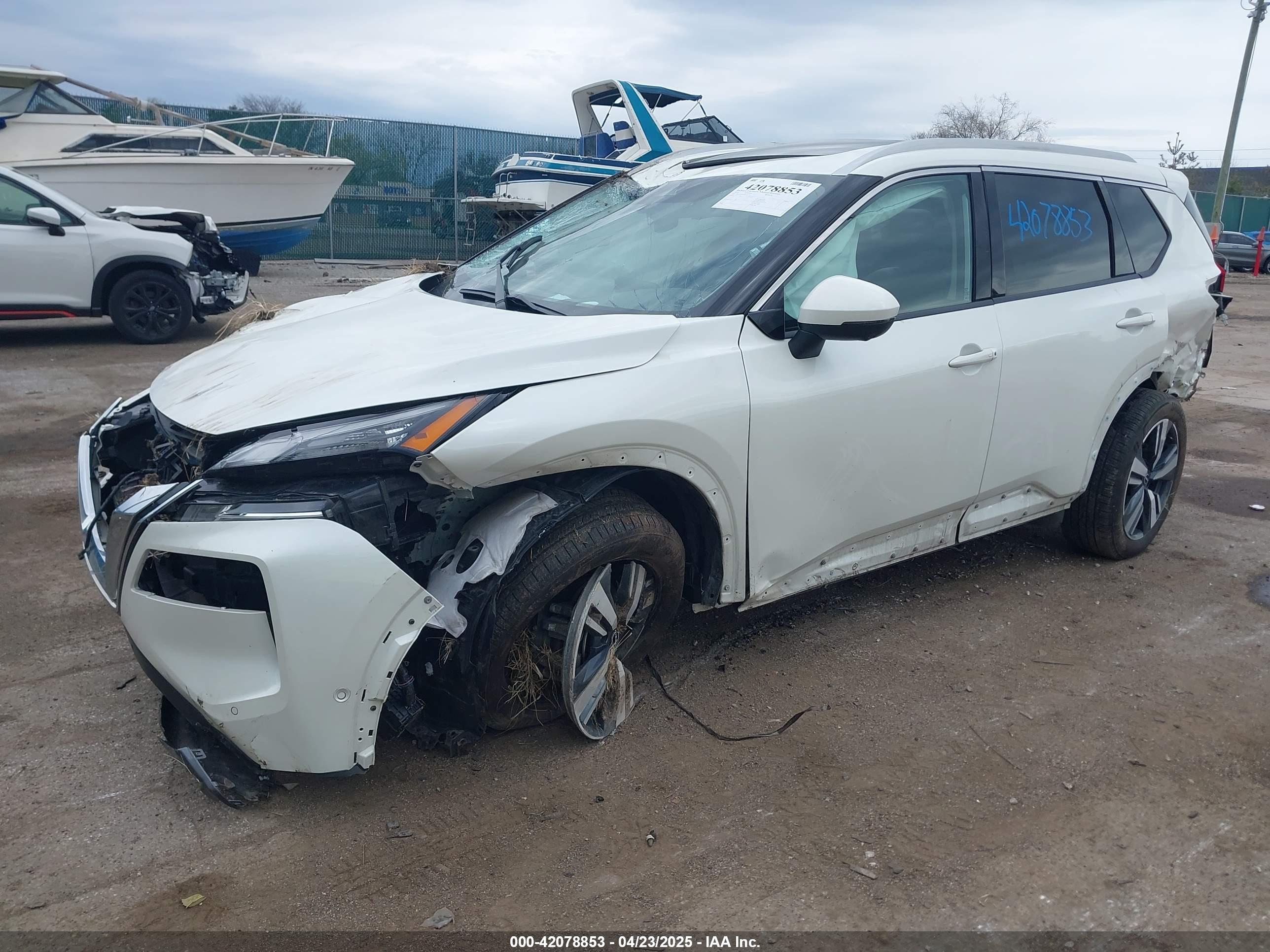 NISSAN ROGUE image 2