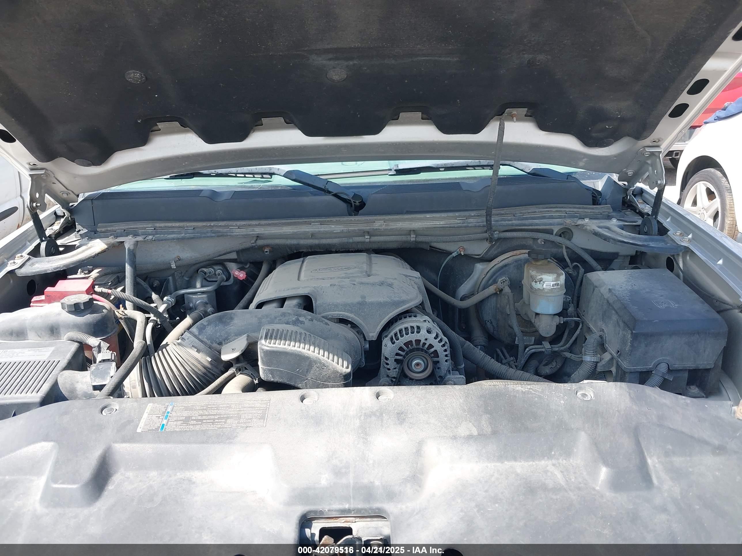 CHEVROLET SILVERADO image 10