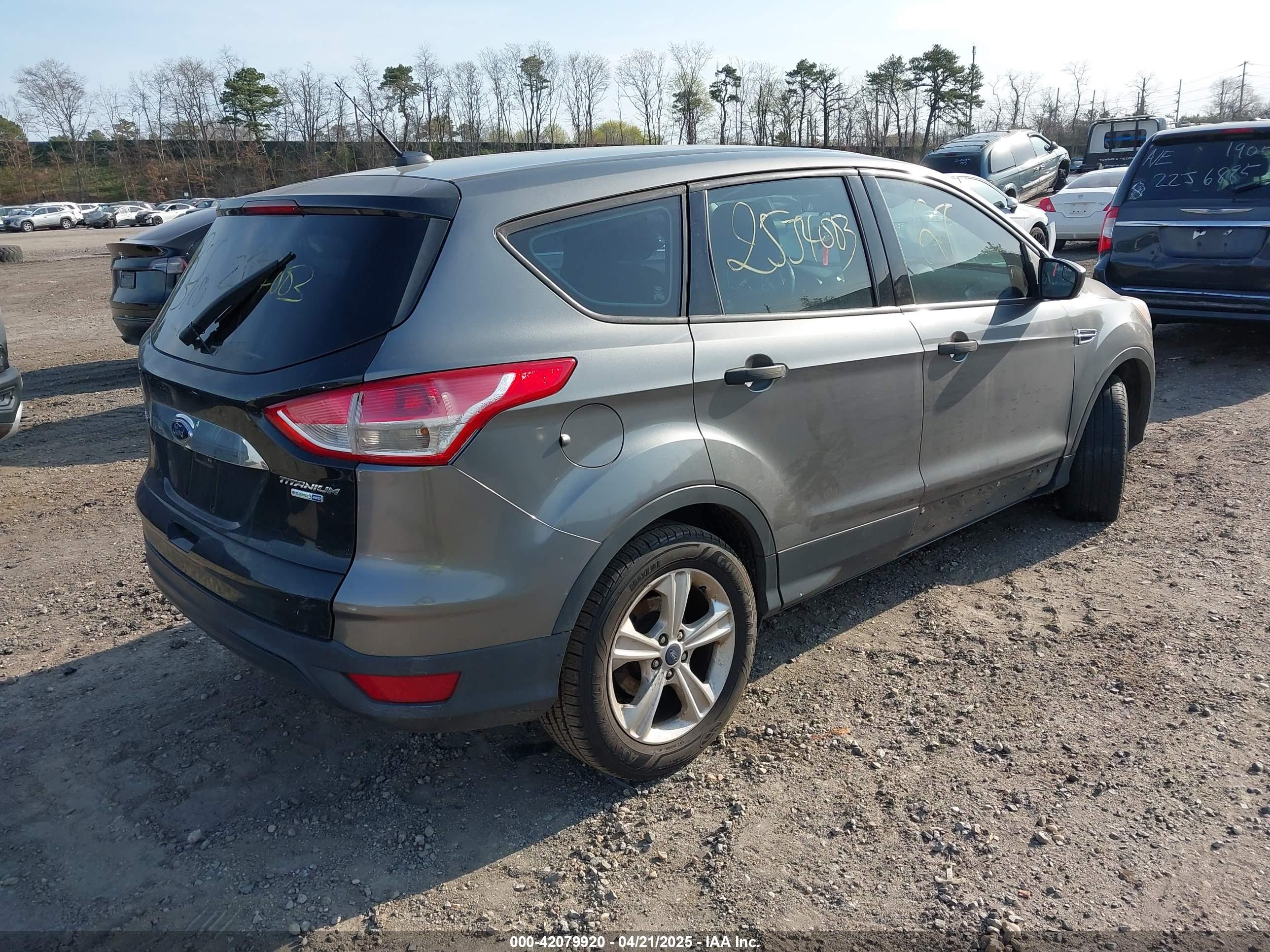 FORD ESCAPE image 4
