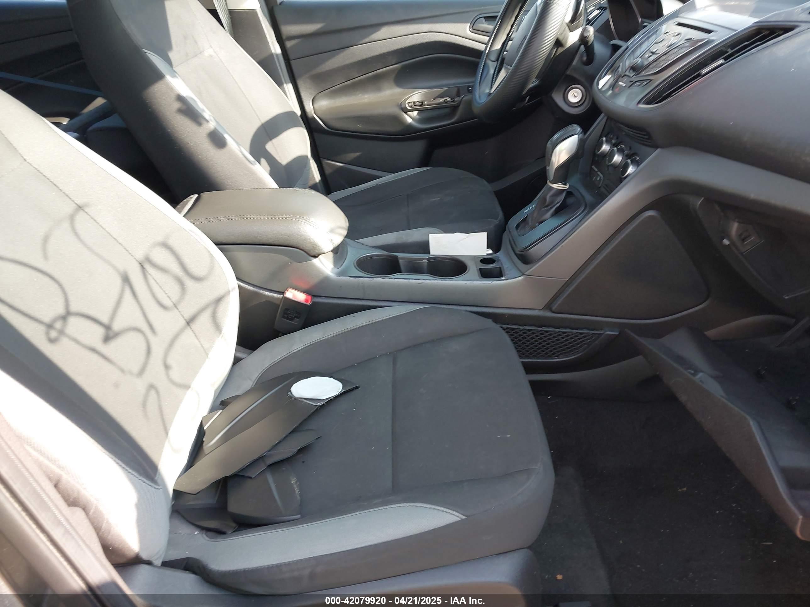 FORD ESCAPE image 5