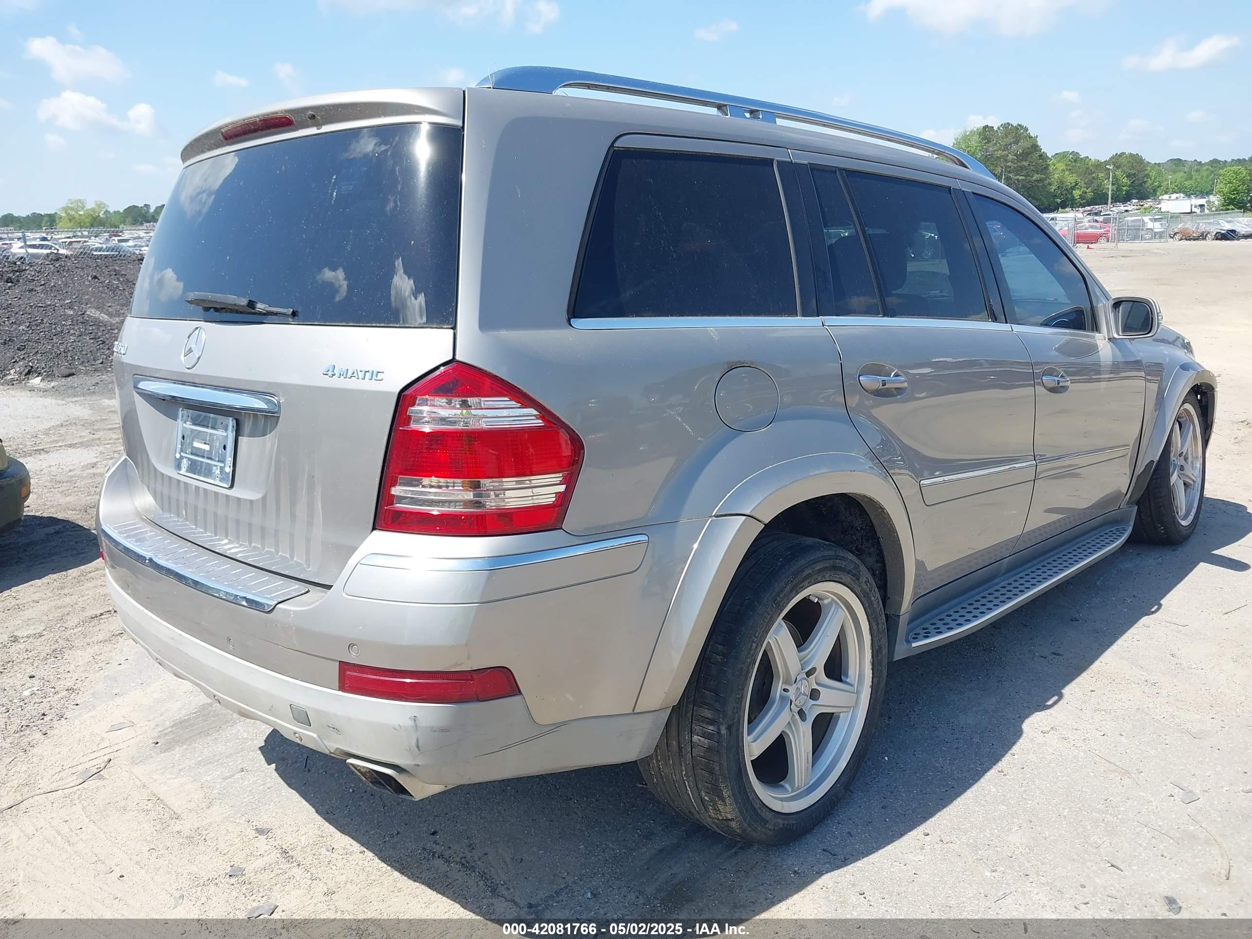 MERCEDES-BENZ GL image 4